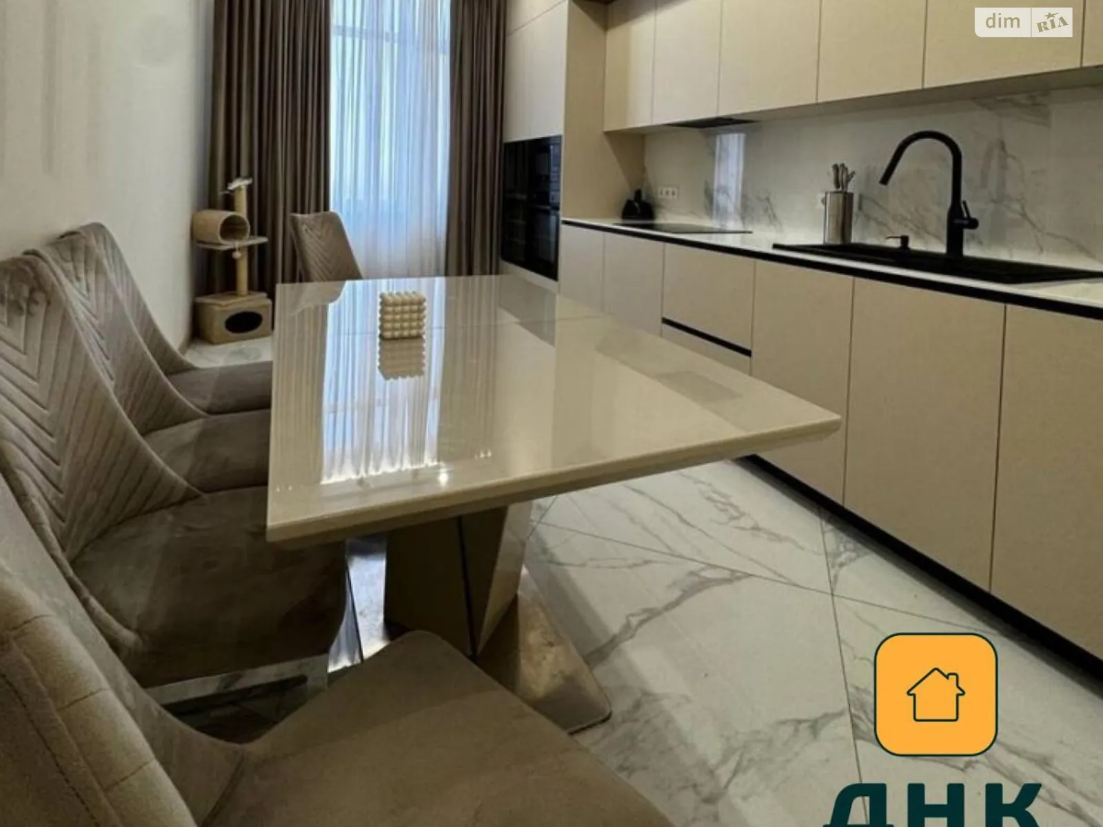 Продается 3-комнатная квартира 122 кв. м в Одессе, просп. Шевченко - фото 1