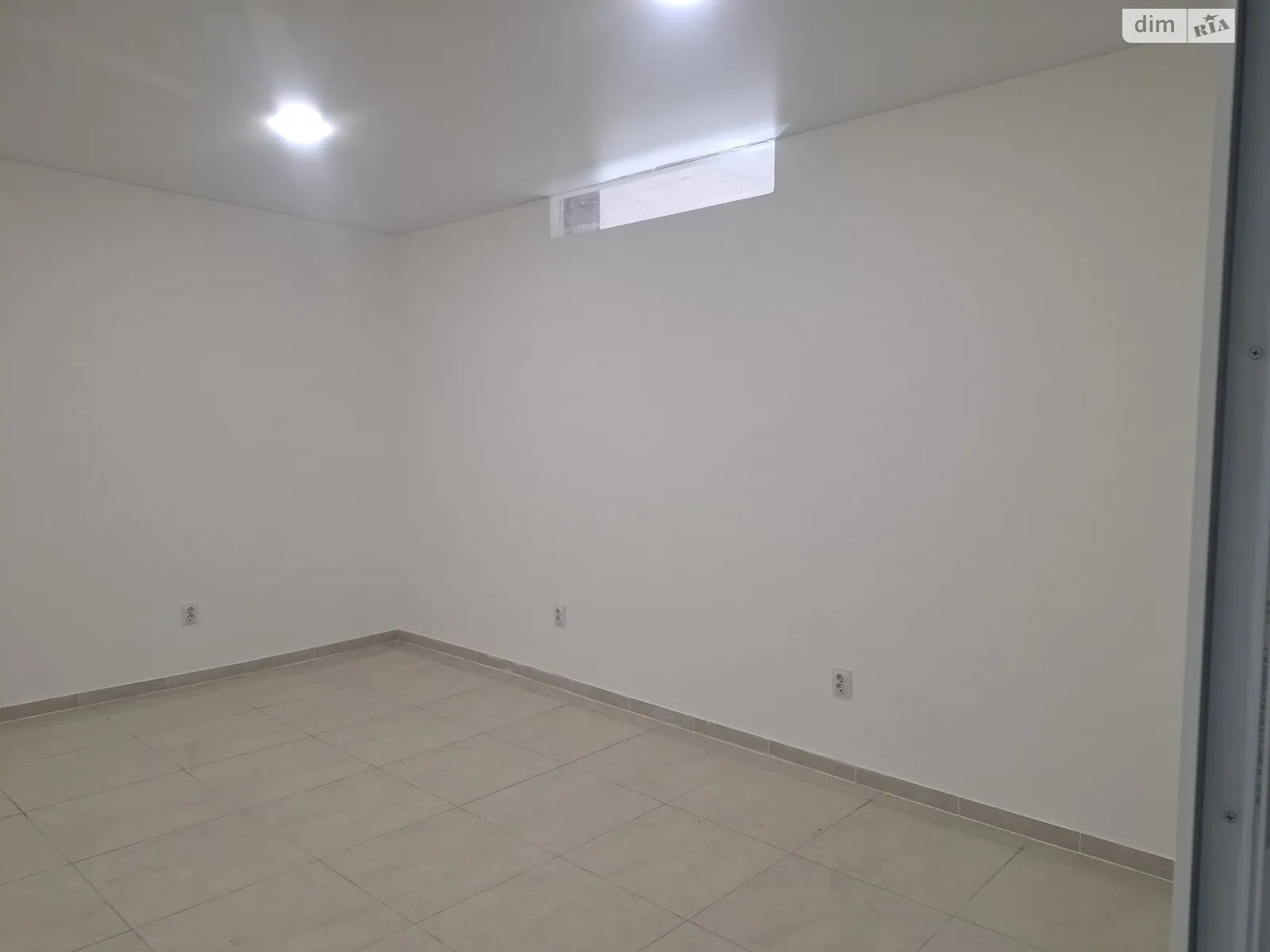 Здається в оренду офіс 29.9 кв. м в бізнес-центрі, цена: 6500 грн - фото 1