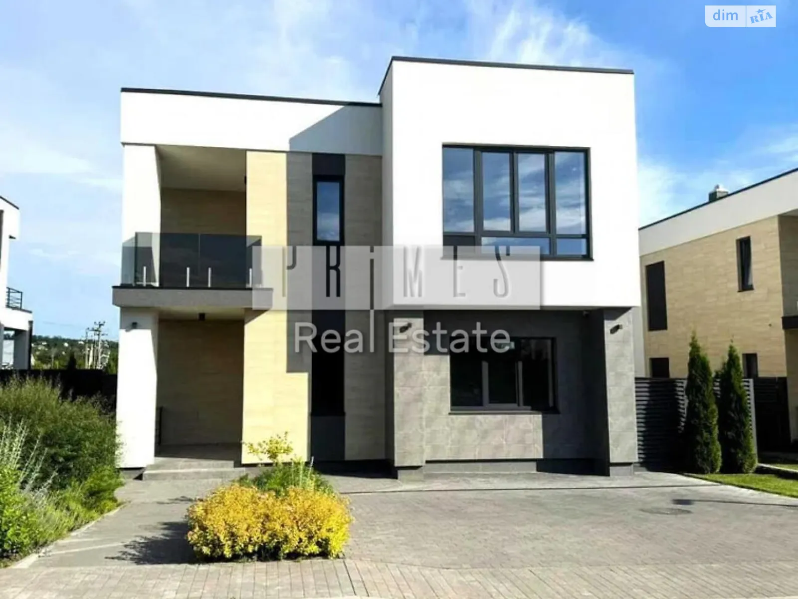 Продается дом на 2 этажа 240 кв. м с баней/сауной, цена: 390000 $ - фото 1