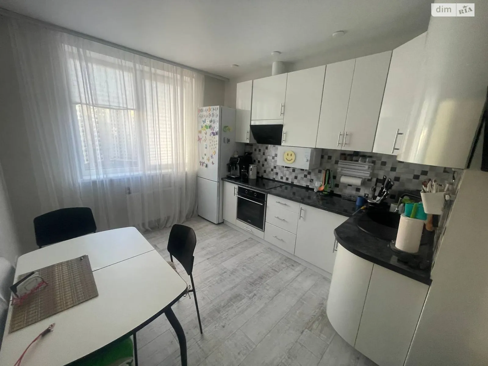 Продається 2-кімнатна квартира 62 кв. м у Лиманці, цена: 61000 $ - фото 1