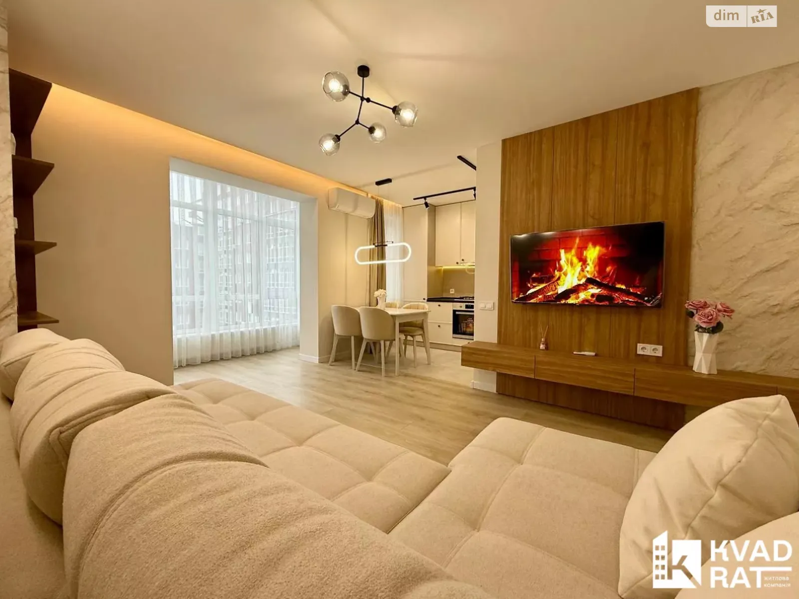 Продается 1-комнатная квартира 45.6 кв. м в Ивано-Франковске, ул. Высочана Семена, 18 - фото 1