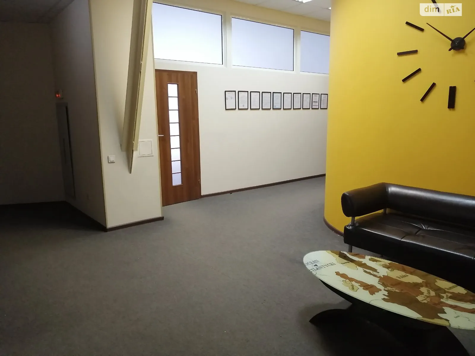 Сдается в аренду офис 274.5 кв. м в бизнес-центре, цена: 82350 грн - фото 1