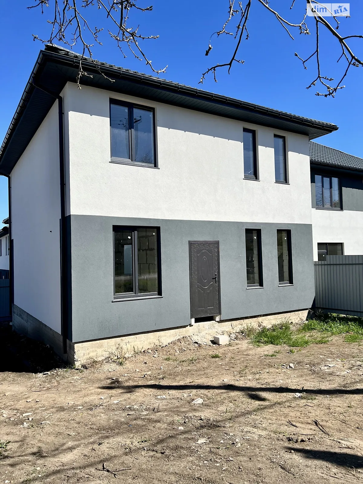 Продается дом на 2 этажа 130 кв. м с балконом, цена: 80000 $ - фото 1