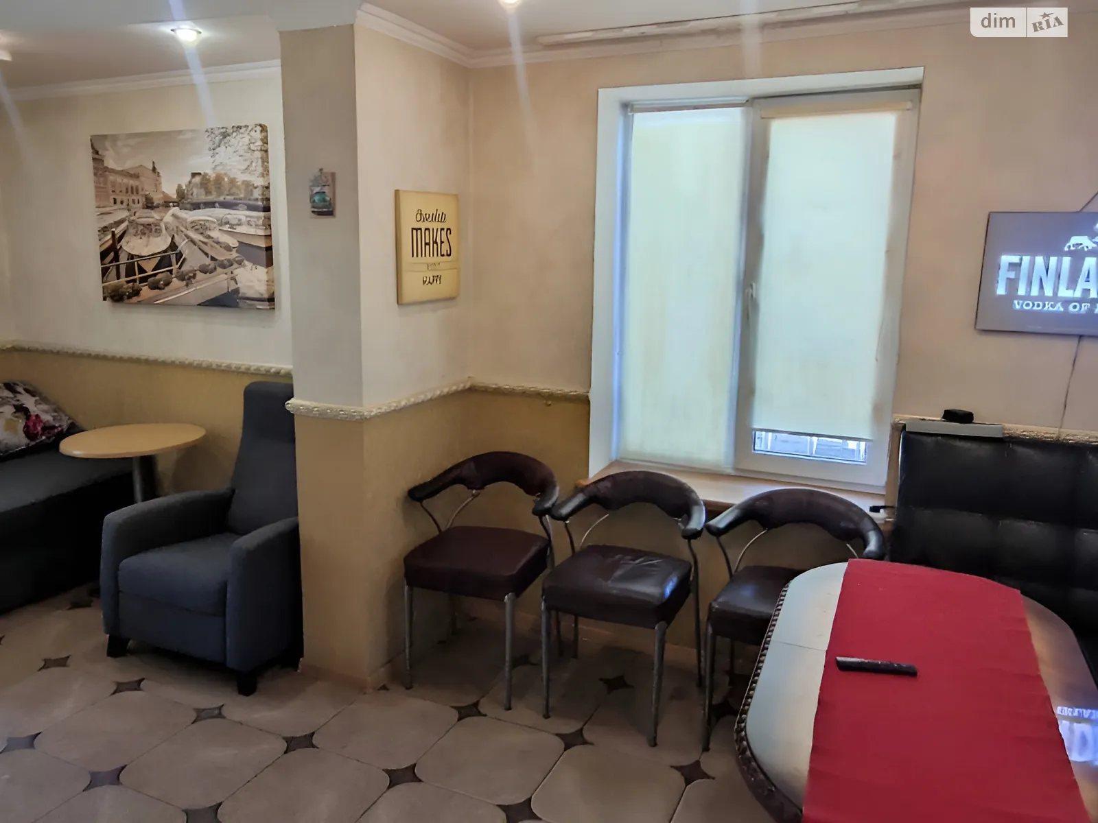 Сдается в аренду дом на 2 этажа 155 кв. м с террасой, цена: 700 € - фото 1