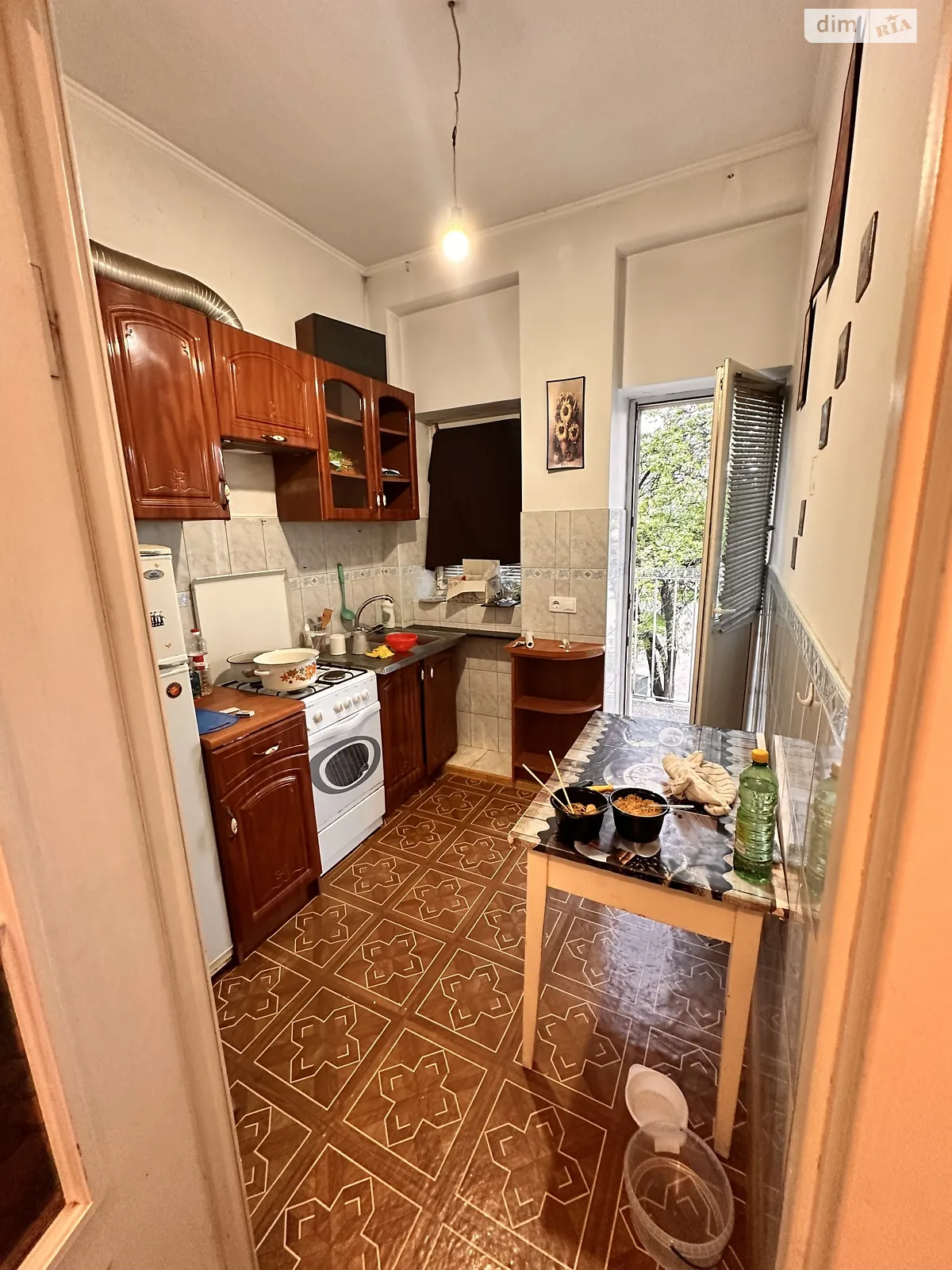 Продается 1-комнатная квартира 33.5 кв. м в Львове, ул. Метлинского - фото 1