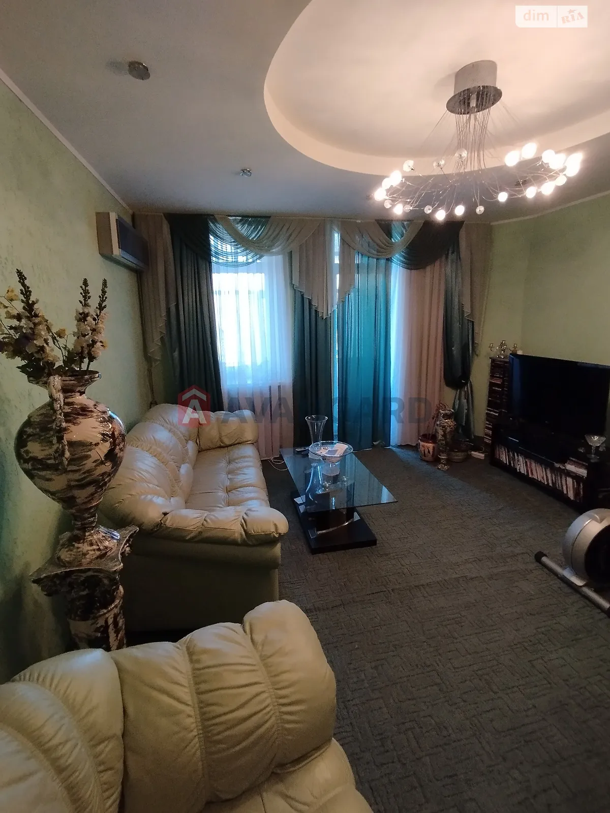 Продается 3-комнатная квартира 70.8 кв. м в Каменском, просп. Тараса Шевченко, 4 - фото 1
