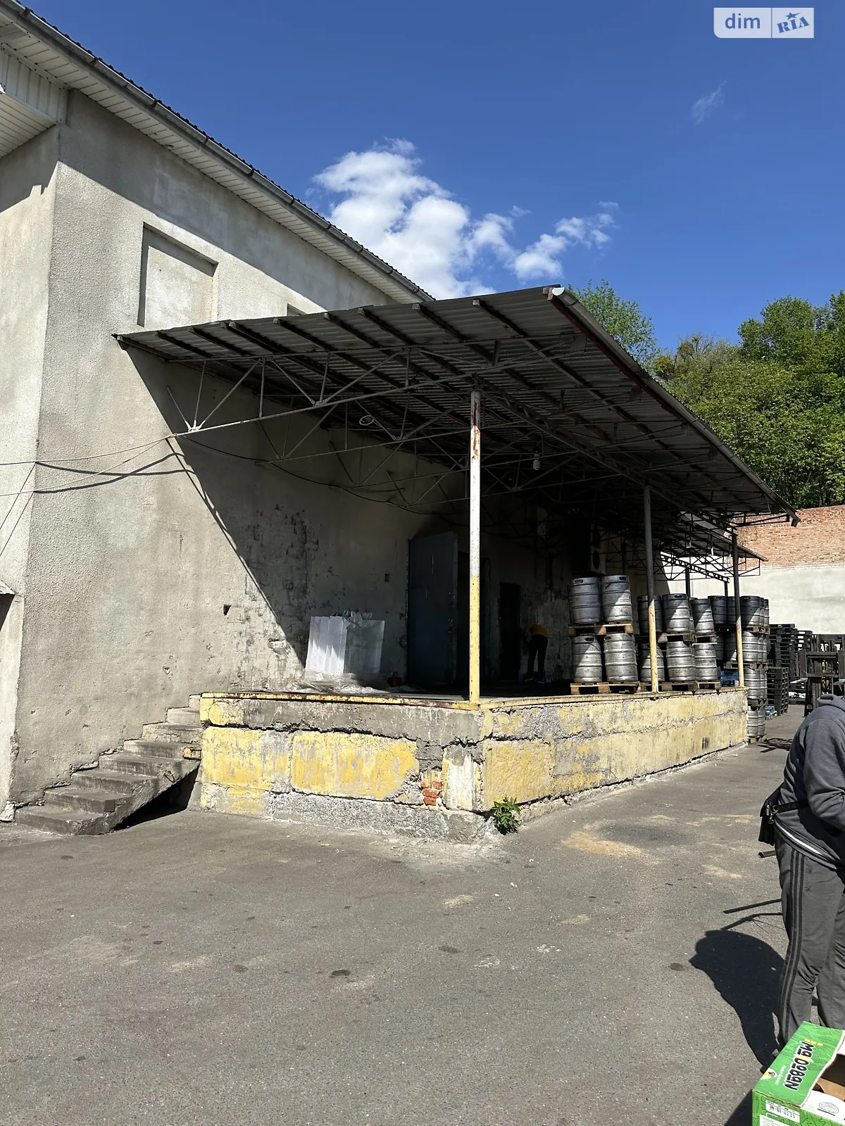 Сдается в аренду помещения свободного назначения 650 кв. м в 1-этажном здании, цена: 84500 грн - фото 1