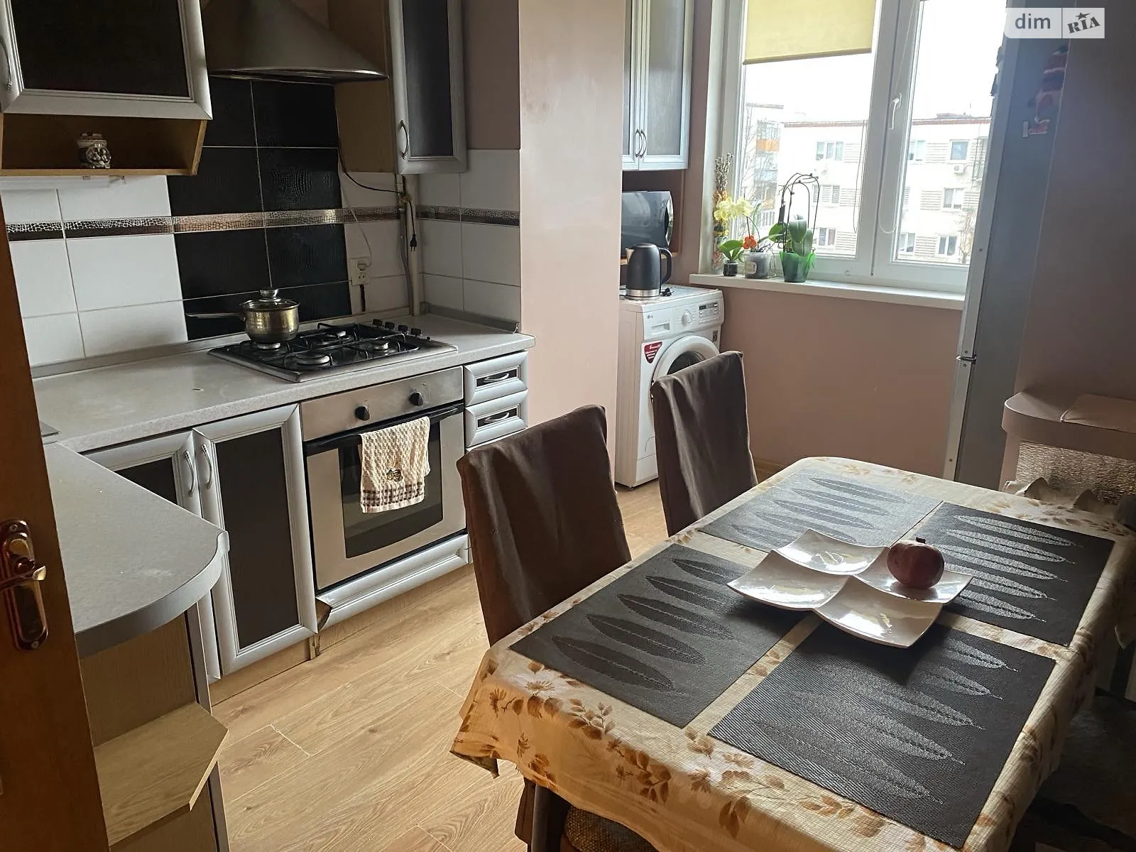 Продается 3-комнатная квартира 60 кв. м в Львове, цена: 85000 $ - фото 1