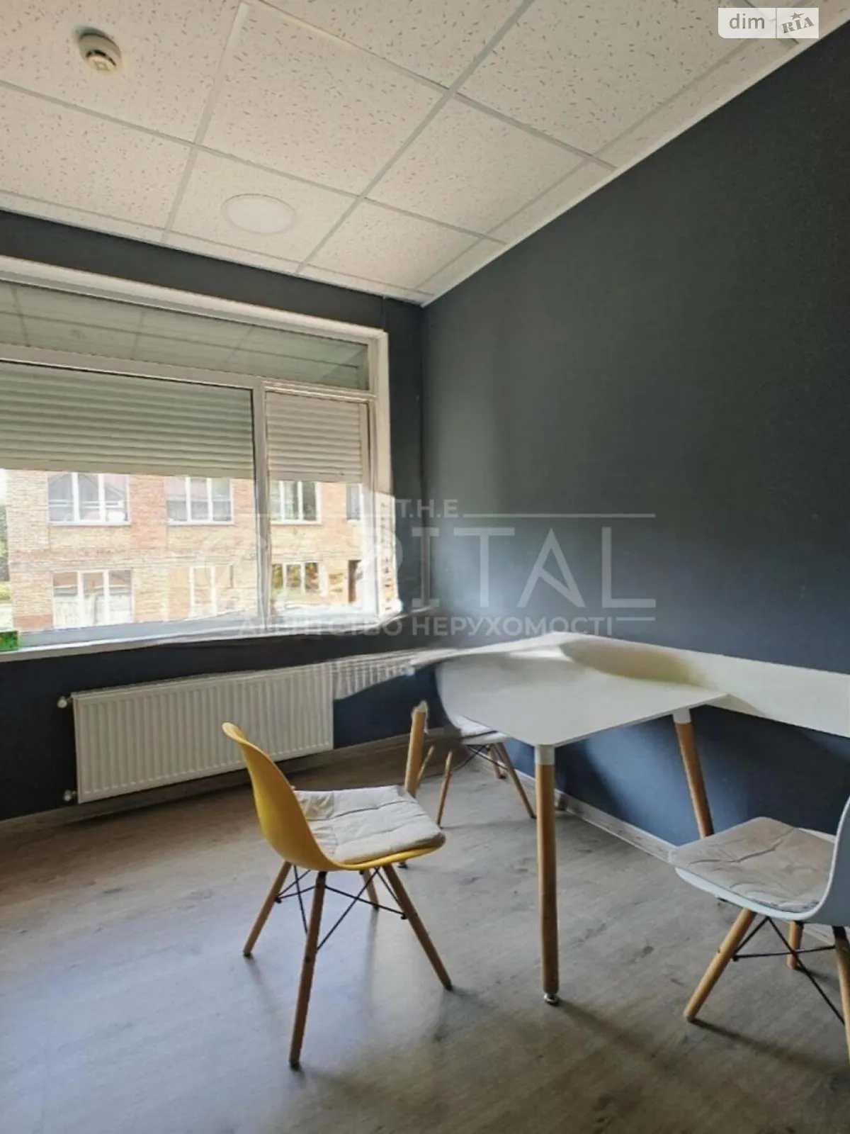 Продается офис 421 кв. м в бизнес-центре, цена: 560000 $ - фото 1