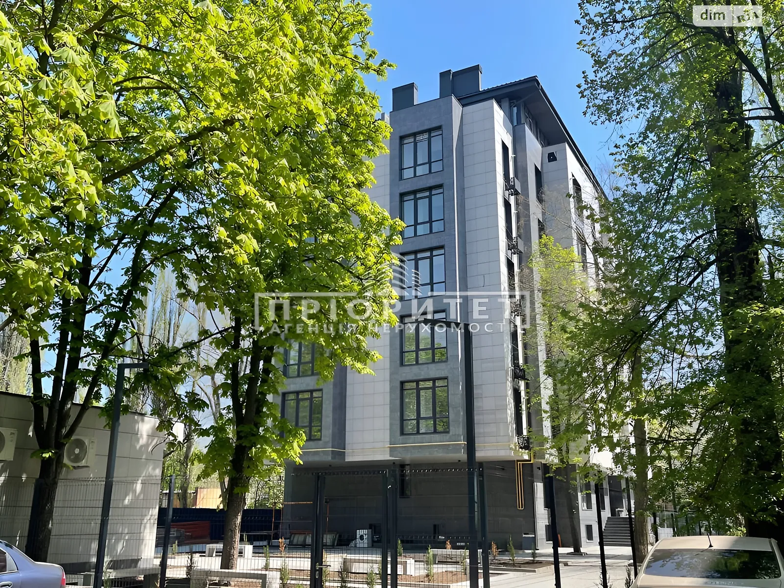 Продається 2-кімнатна квартира 105.8 кв. м у Одесі, вул. Космонавтів - фото 1