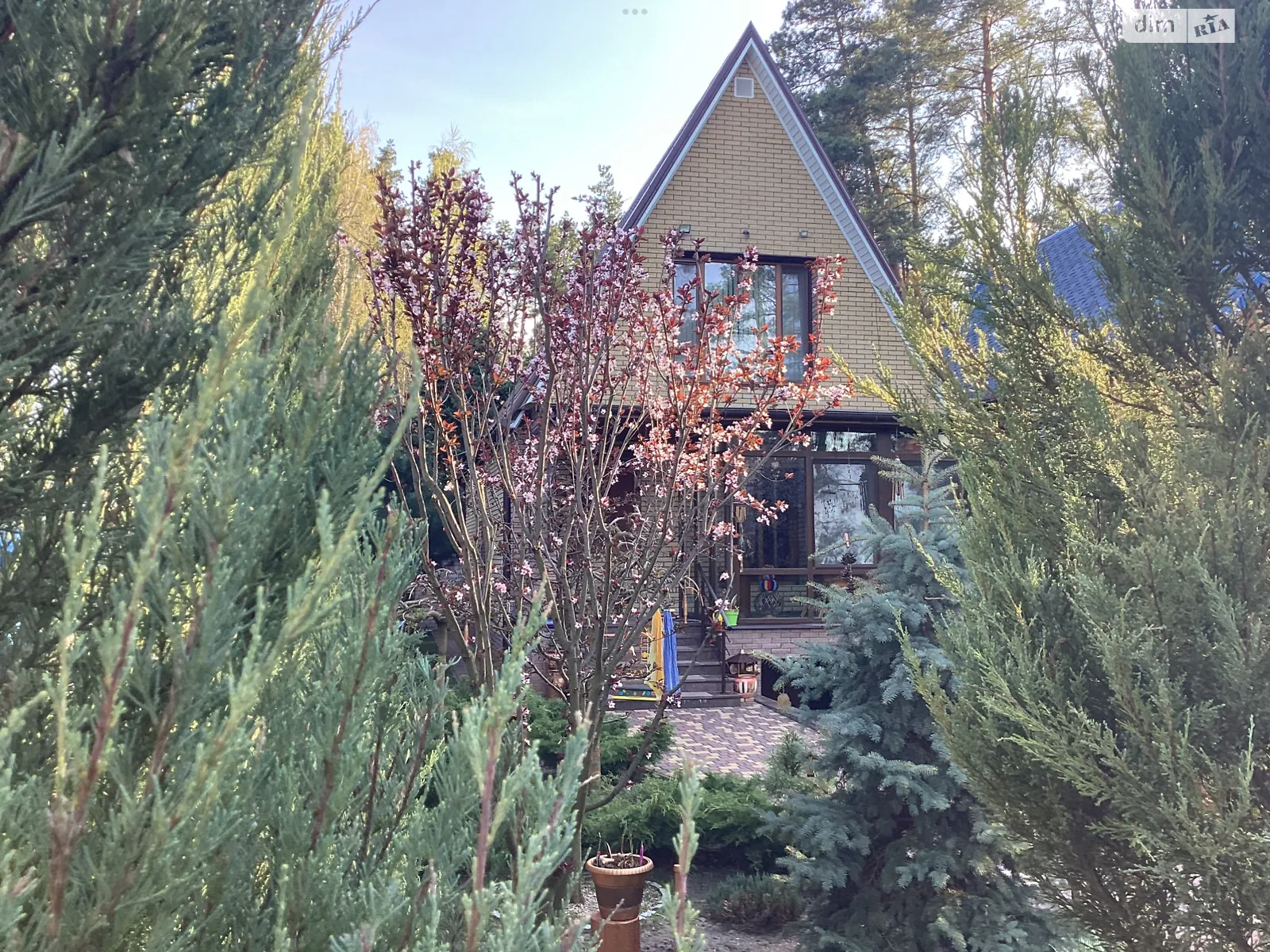 Продается дом на 2 этажа 120 кв. м с мебелью, цена: 105000 € - фото 1