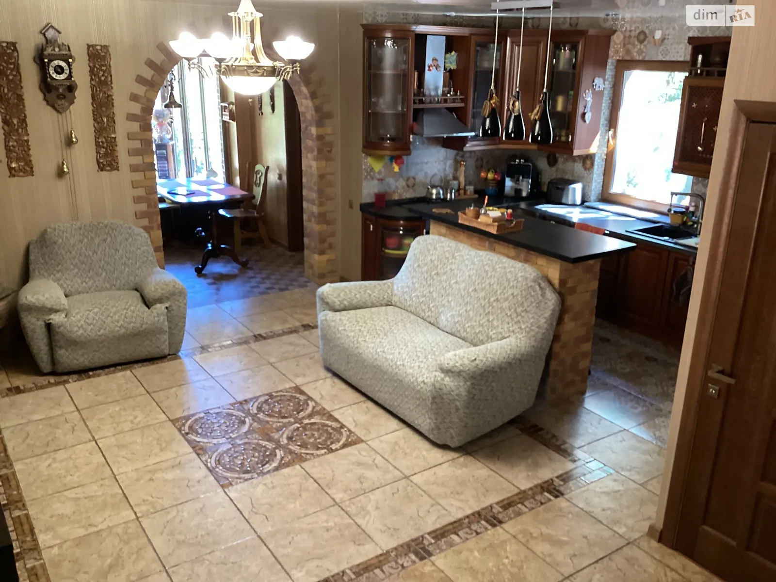 Продается дом на 2 этажа 120 кв. м с бассейном, цена: 115000 $ - фото 1