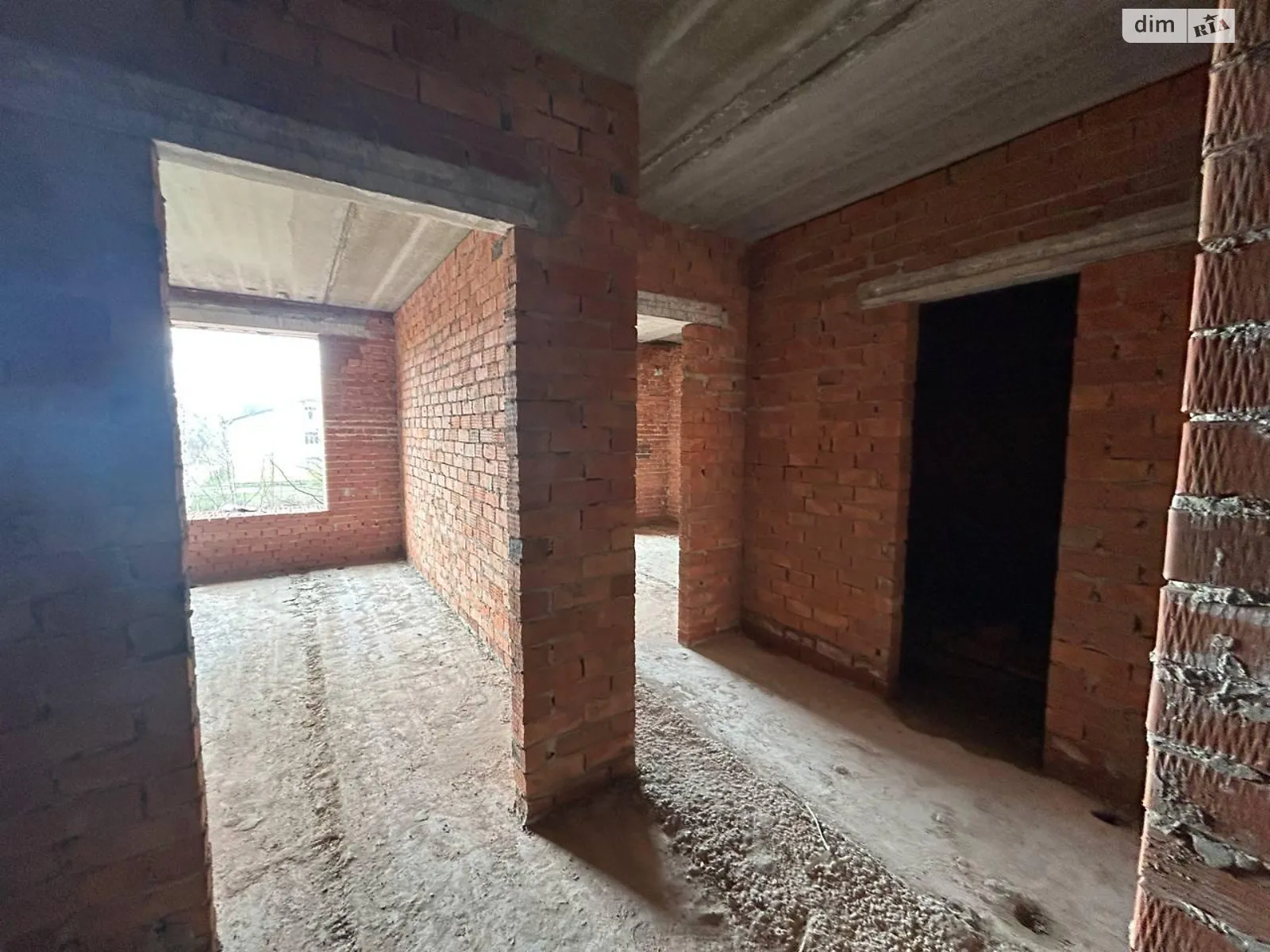 Продается 2-комнатная квартира 63 кв. м в Ивано-Франковске, ул. Бобикевича - фото 1