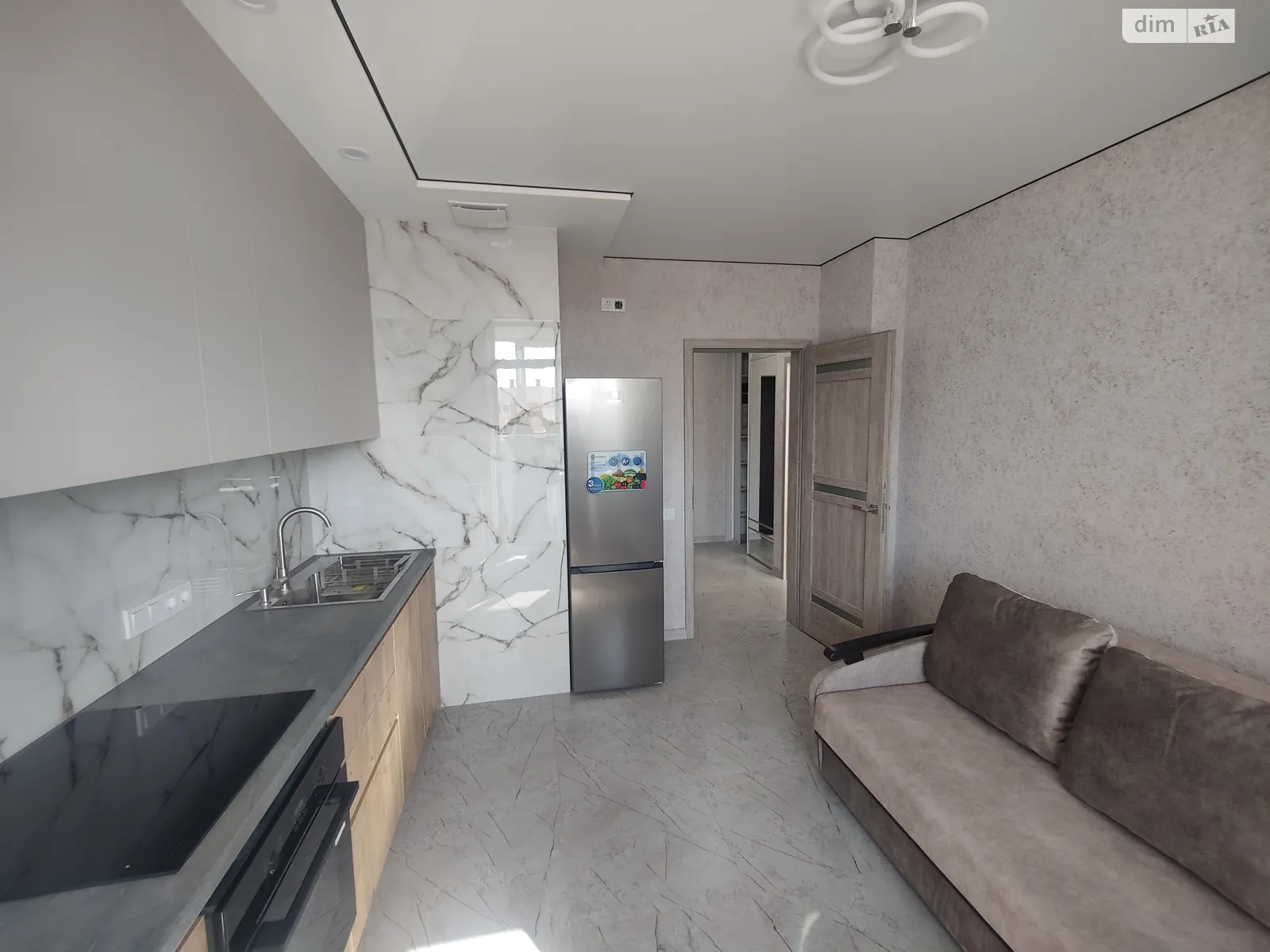 Продается 1-комнатная квартира 43.1 кв. м в Одессе, Овидиопольская дор. - фото 1