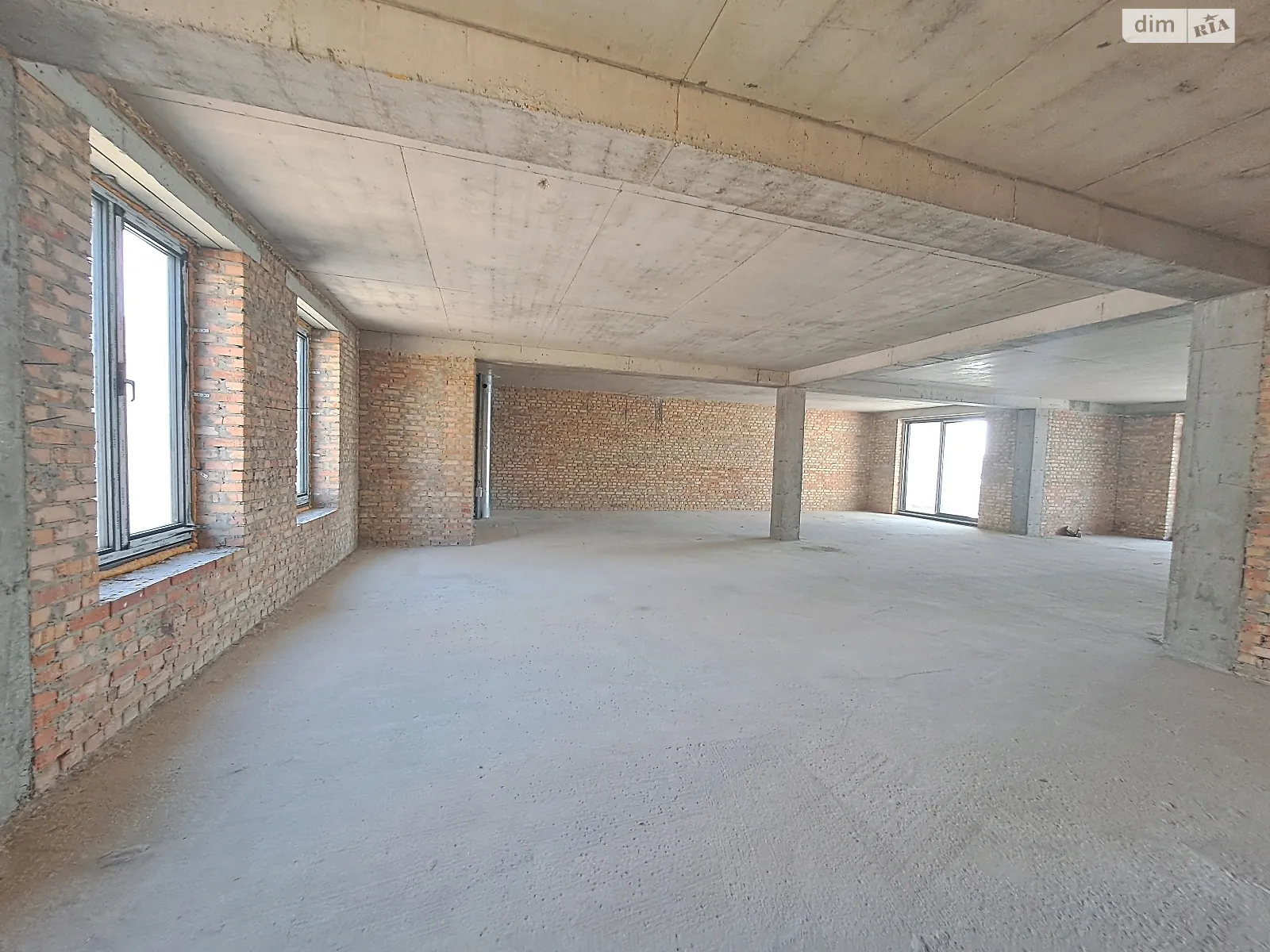 3-комнатная квартира 196 кв. м в Тернополе, ул. Билецкая, 59 - фото 1