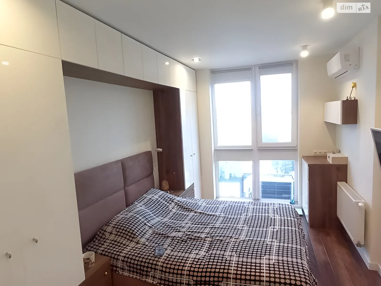 Продается 2-комнатная квартира 60 кв. м в Киеве, ул. Богдановская, 7В - фото 1