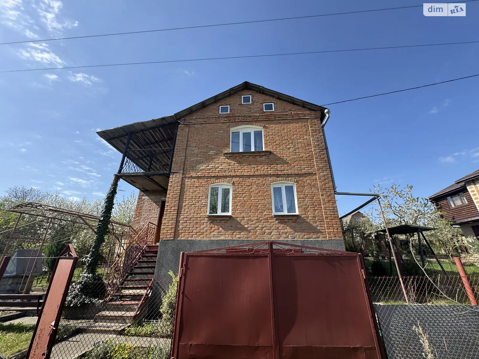 Продается дом на 2 этажа 132.7 кв. м с беседкой, цена: 44999 $ - фото 1