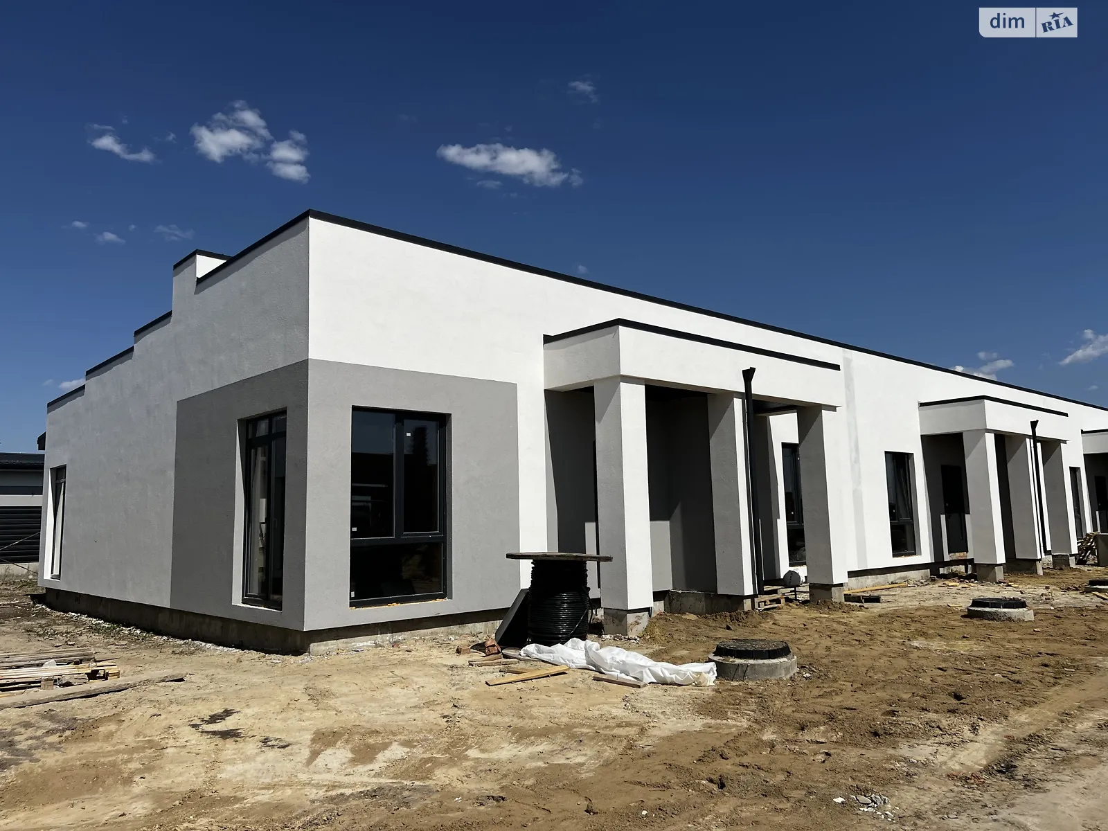 мас. Макарова Рівне, цена: 38000 $ - фото 1