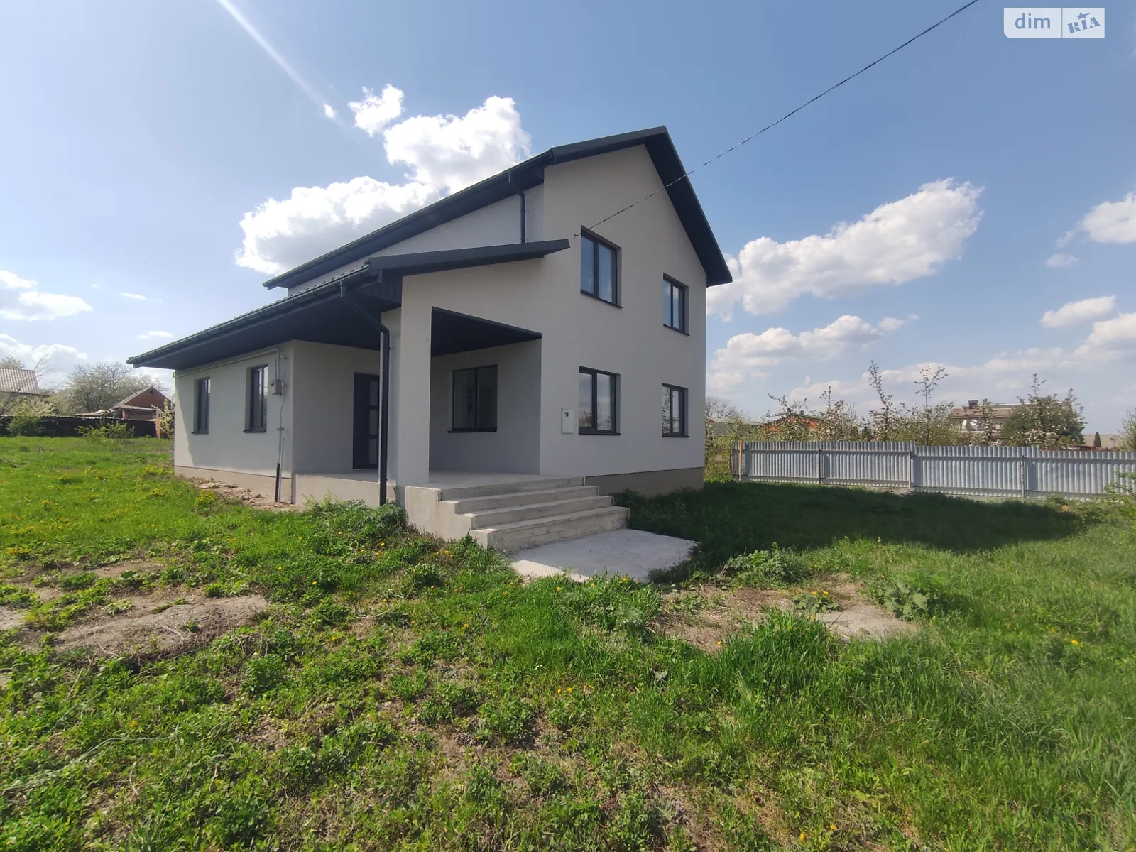 Продается дом на 2 этажа 134 кв. м с беседкой, цена: 145000 $ - фото 1