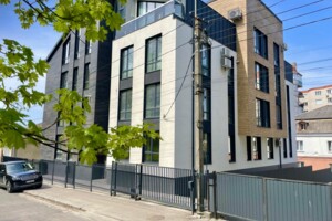 Продажа квартиры, Тернополь, р‑н. Старый парк, Петрушевича улица, дом 8
