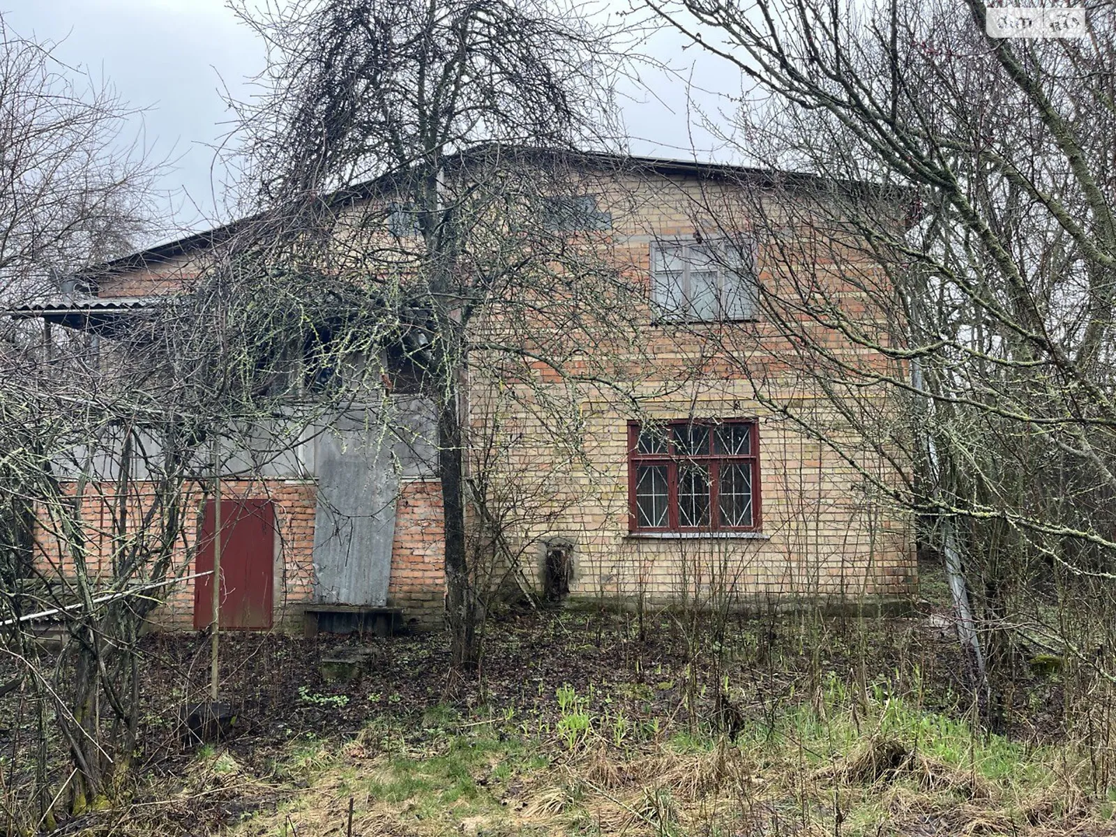 Продается дом на 2 этажа 249 кв. м с баней/сауной, цена: 40000 $ - фото 1