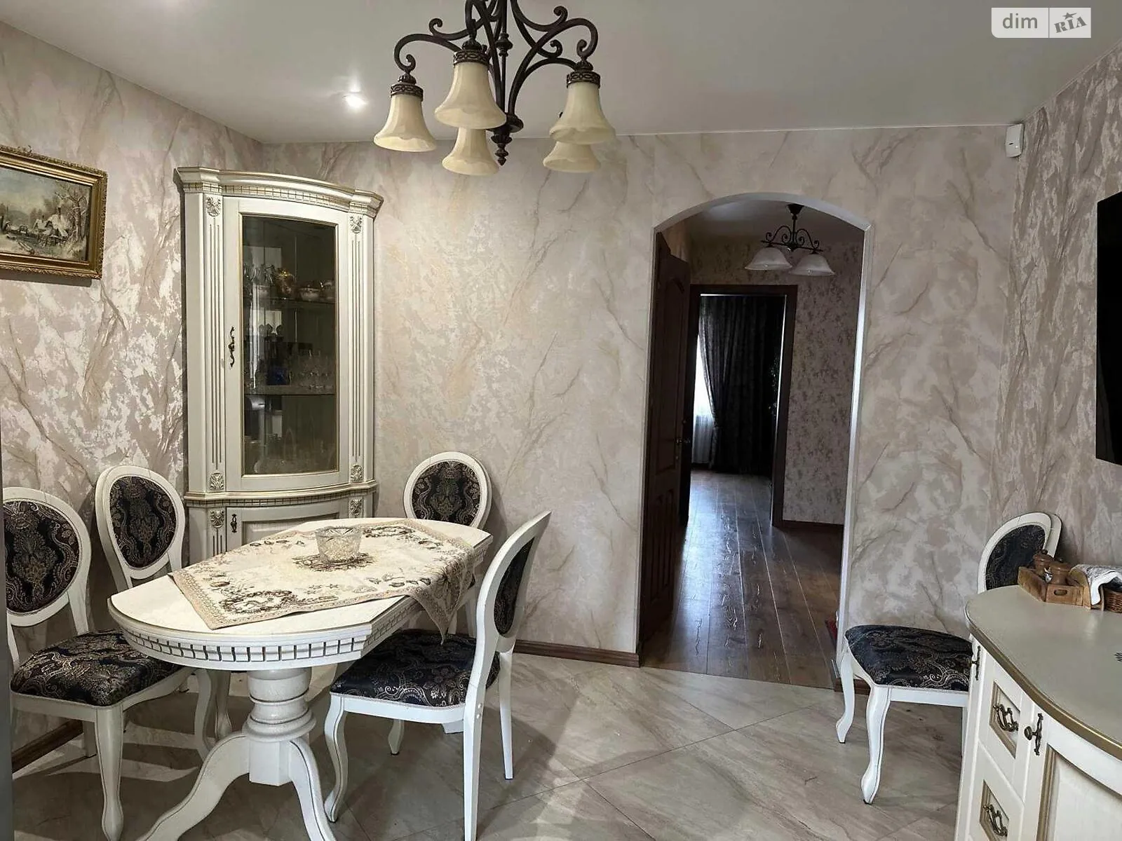 Продается 3-комнатная квартира 92 кв. м в Киеве, ул. Радужная, 59Б - фото 1