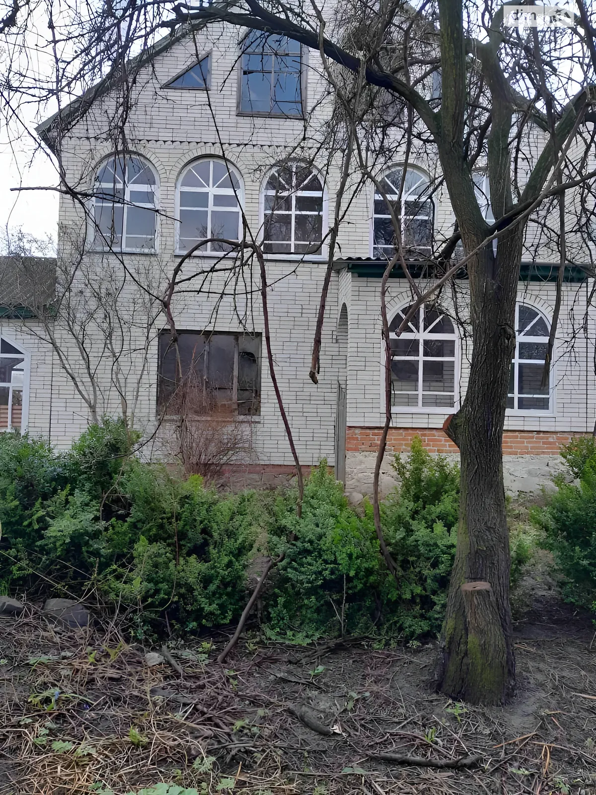 Продается дом на 2 этажа 200 кв. м с баней/сауной, цена: 37000 $ - фото 1