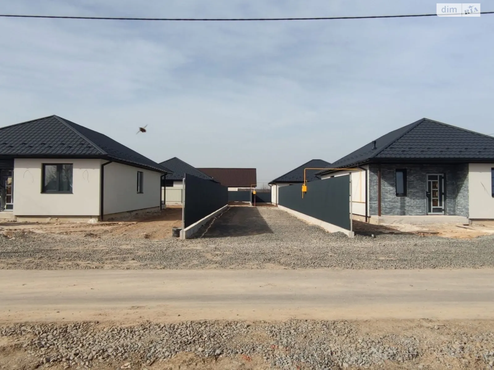 Продается одноэтажный дом 90 кв. м с камином, цена: 75000 $ - фото 1