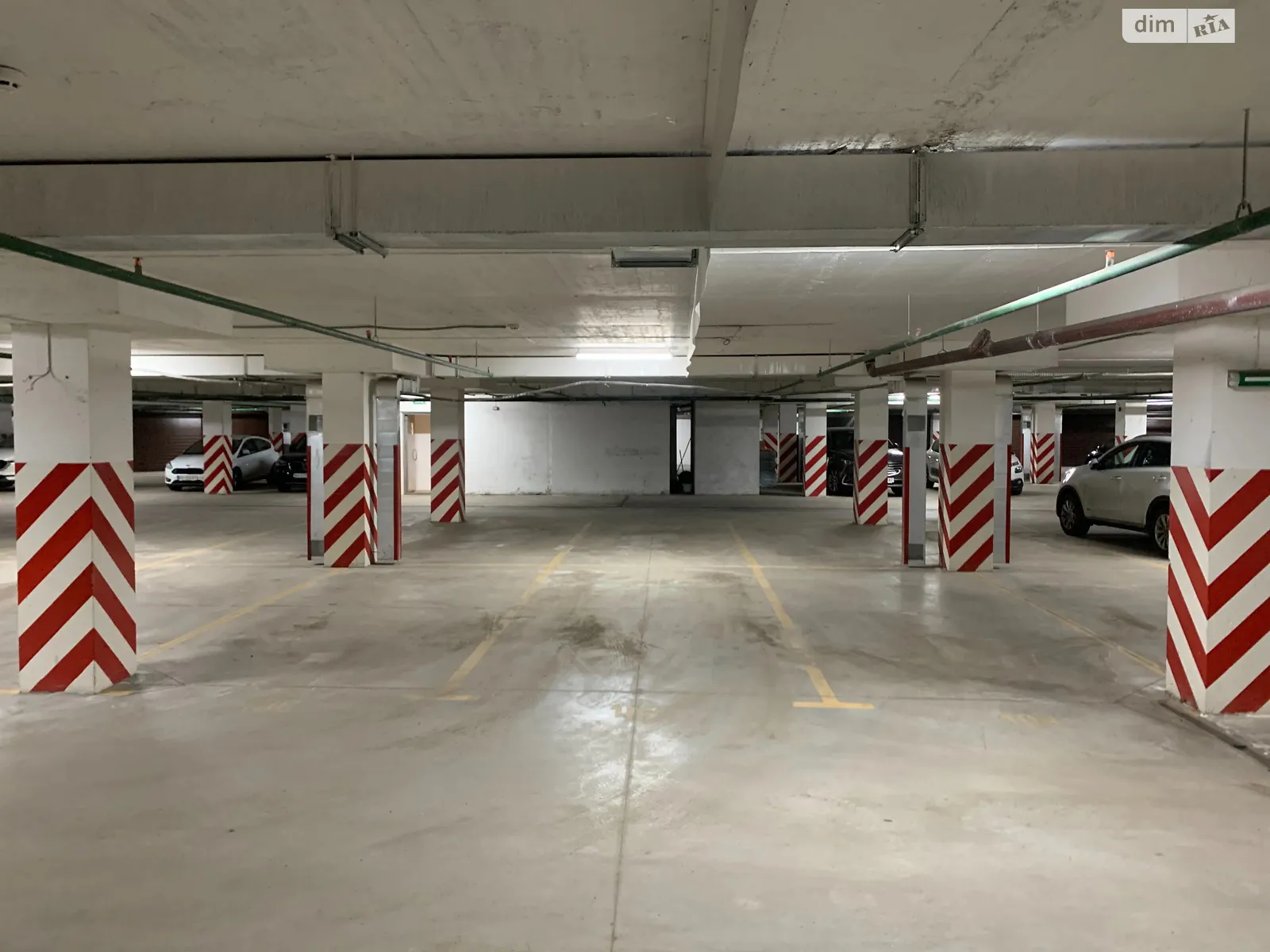 Продается подземный паркинг под легковое авто на 14.8 кв. м, цена: 24500 $ - фото 1