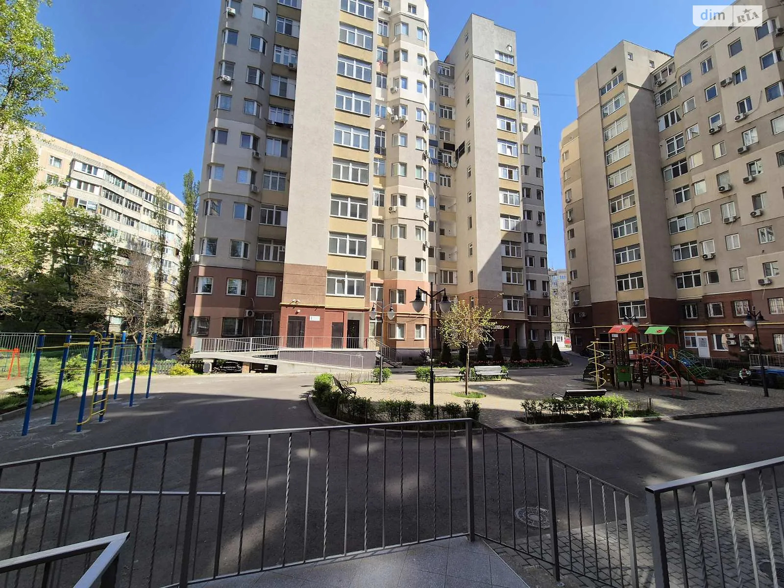 Продается 2-комнатная квартира 65.3 кв. м в Одессе, ул. Евгения Чикаленко(Академика Вильямса), 56А - фото 1