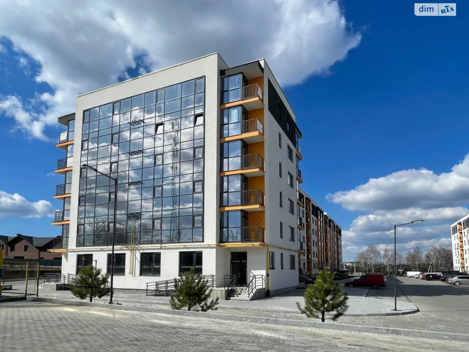 Продается 2-комнатная квартира 64.57 кв. м в Березиной, ул. Радужная, 101 - фото 1