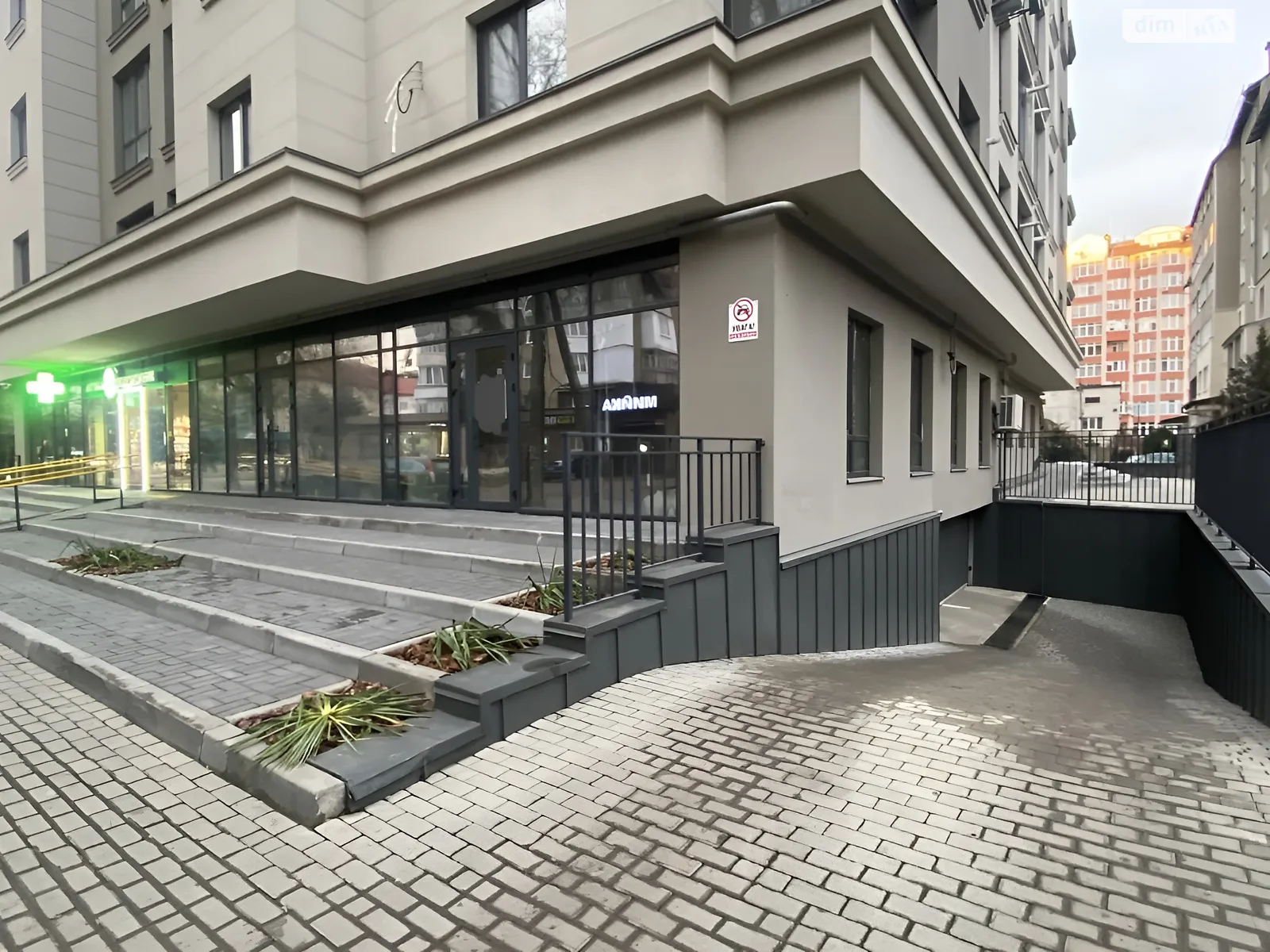 Здається в оренду приміщення вільного призначення 173 кв. м в 1-поверховій будівлі, цена: 2076 $ - фото 1