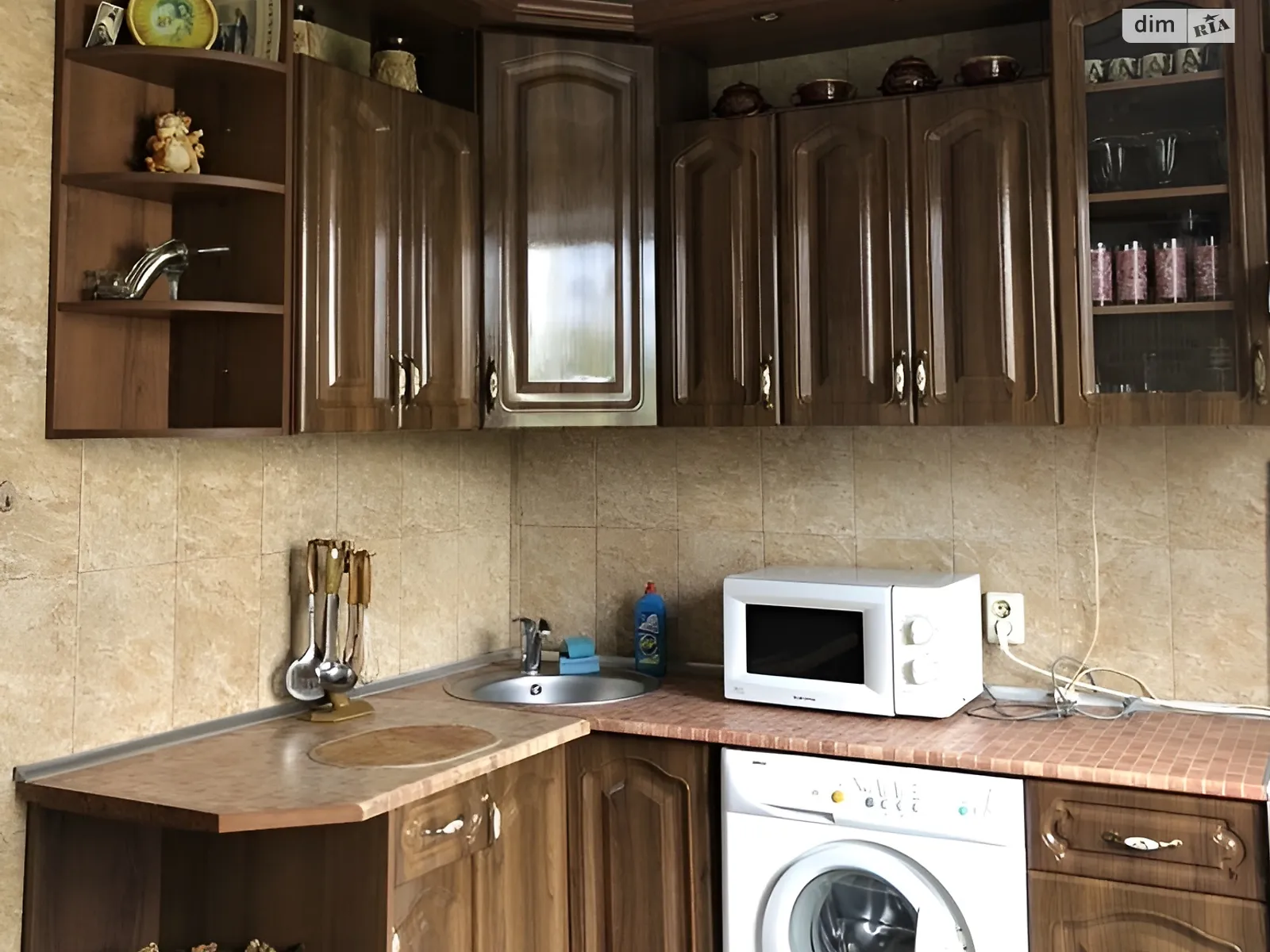 Сдается в аренду 1-комнатная квартира 42 кв. м в Львове, ул. Коломийская - фото 1