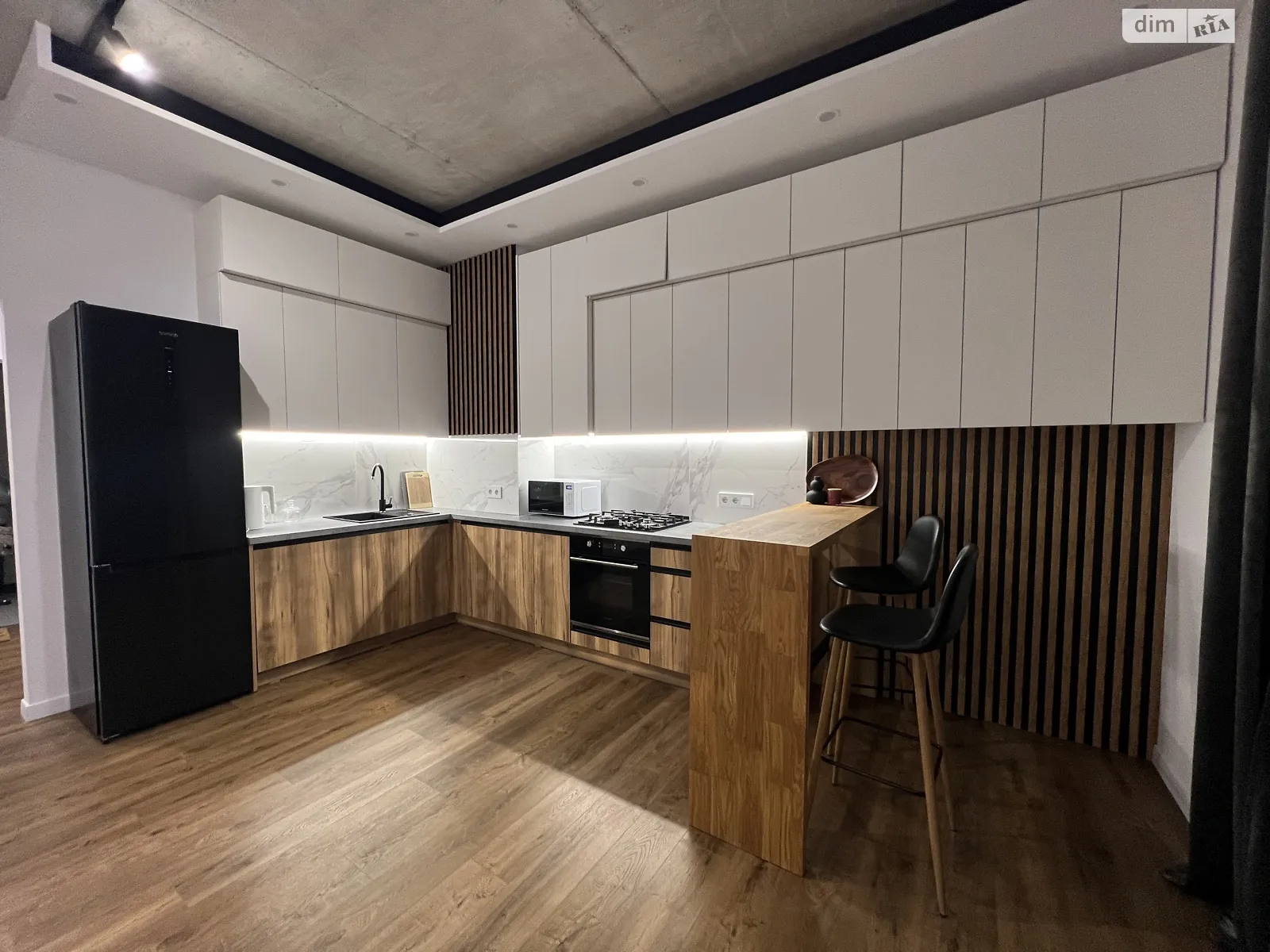 Сдается в аренду 2-комнатная квартира 61 кв. м в, цена: 600 $ - фото 1
