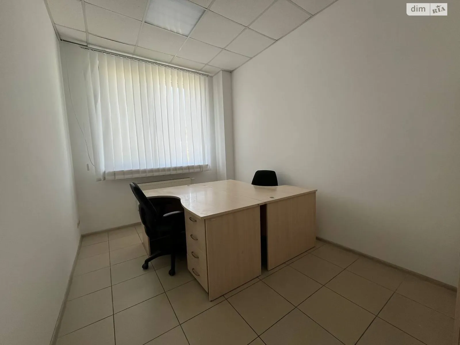 Здається в оренду офіс 15 кв. м в бізнес-центрі, цена: 5250 грн - фото 1