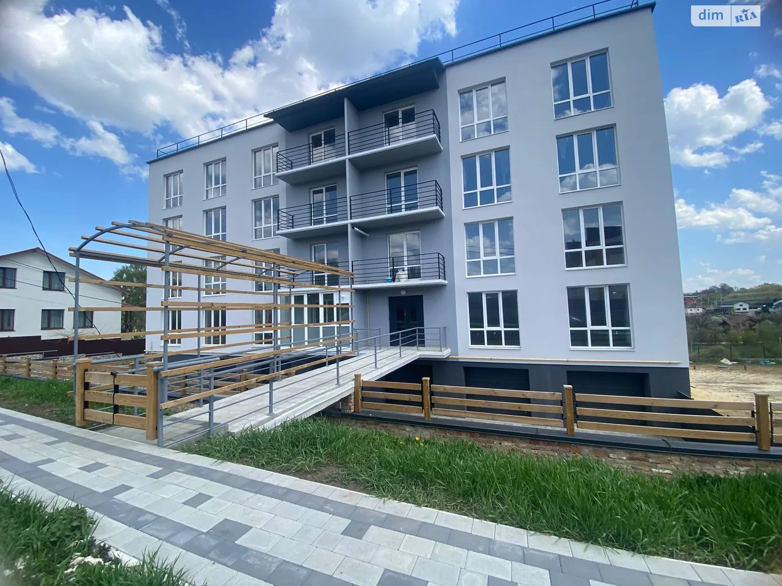 Продается 2-комнатная квартира 63.8 кв. м в Подгородном, ул. Пасечная, 4 - фото 1