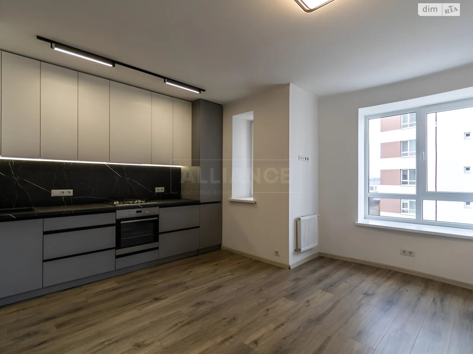 Продается 2-комнатная квартира 63 кв. м в Криховцах, ул. Дворовая - фото 1