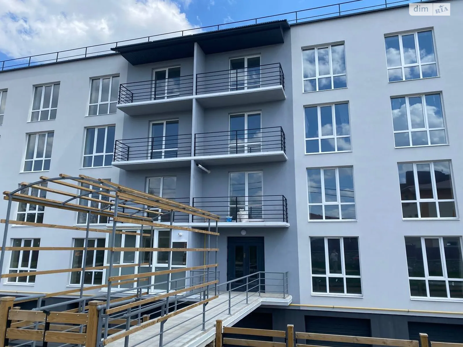 Продається 2-кімнатна квартира 63.8 кв. м у Підгородне, вул. Пасічна - фото 1