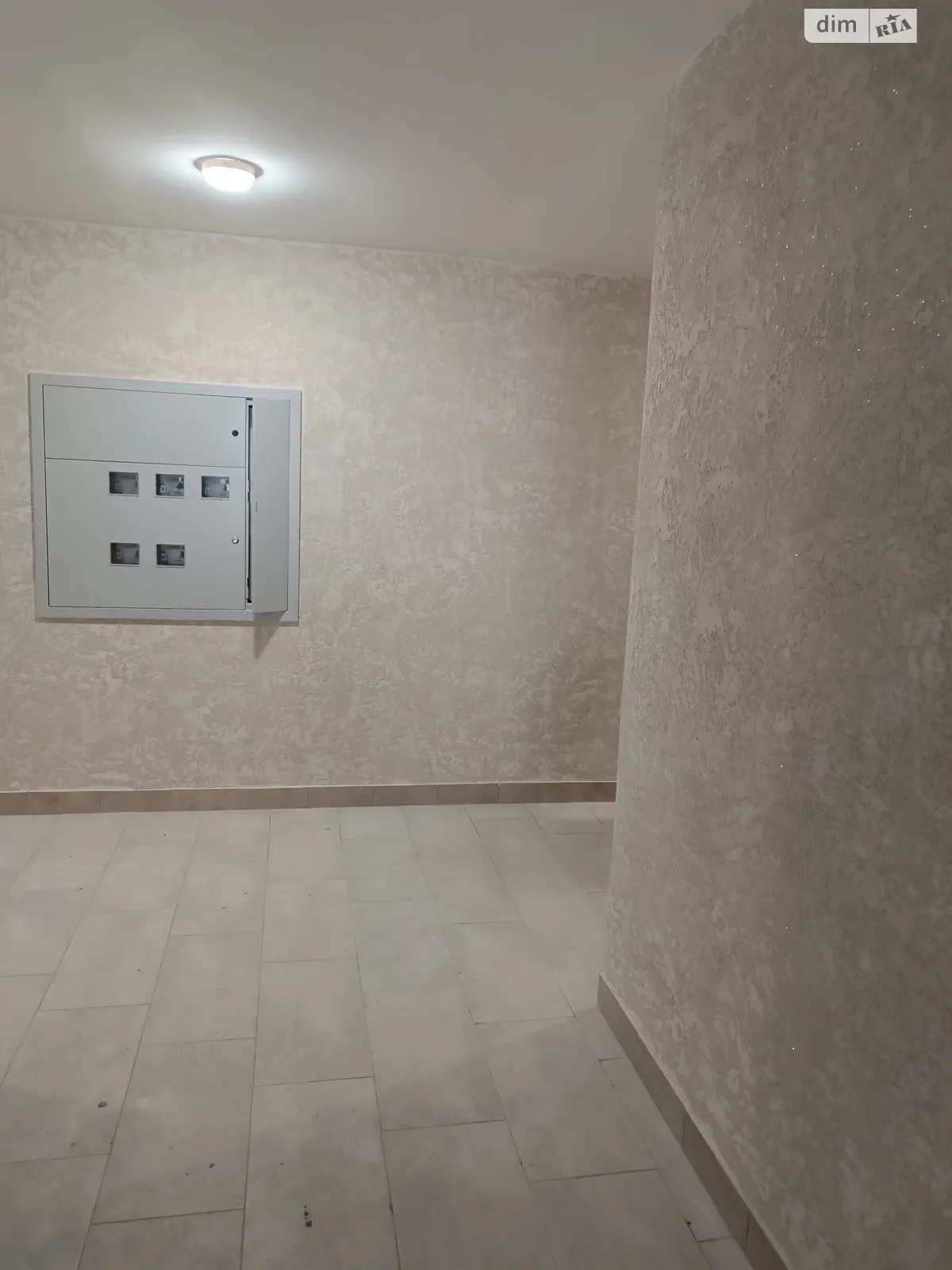 Продается 2-комнатная квартира 68 кв. м в Виннице, просп. Юности, 16В - фото 1