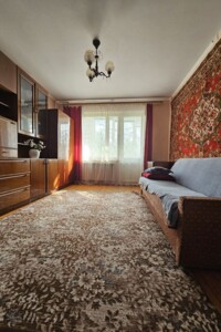 Продажа квартиры, Ивано-Франковск, р‑н. Каскад, Стуса Василия улица, дом 15А