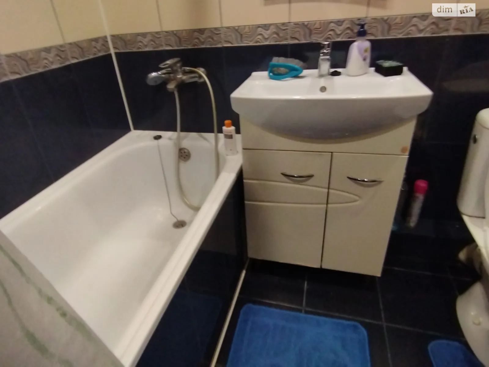 1-кімнатна квартира 42 кв. м у Тернополі, вул. Карпенка - фото 1