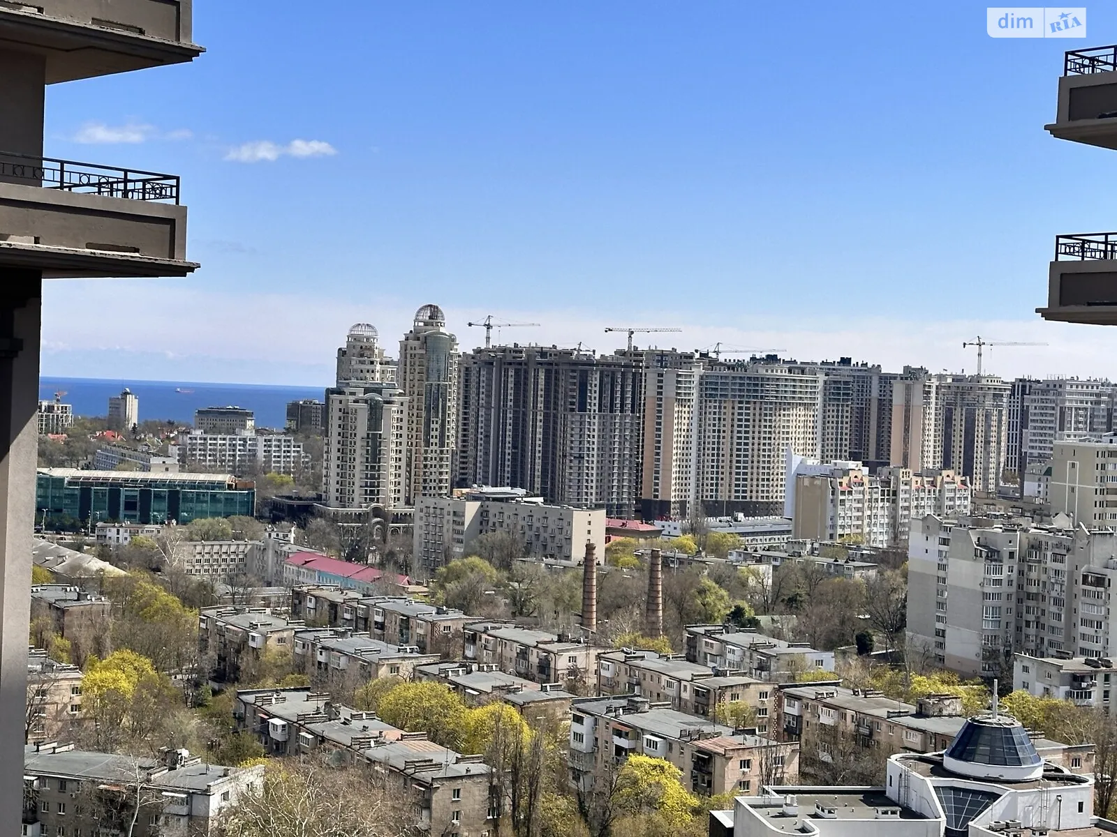 Продается 1-комнатная квартира 66 кв. м в Одессе, Фонтанская дор., 25Ж - фото 1