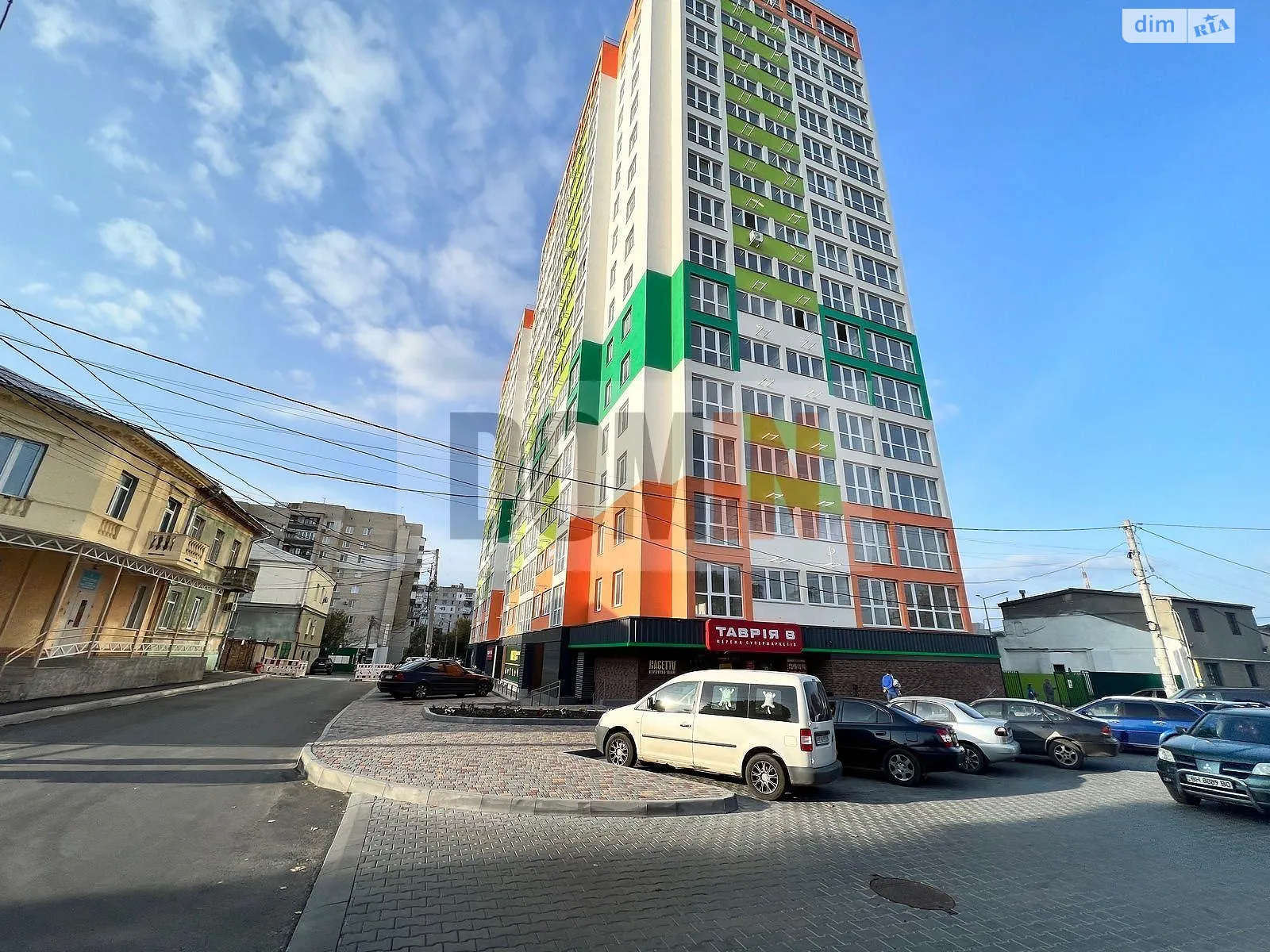 Продается 1-комнатная квартира 39 кв. м в Одессе, ул. Бугаевская - фото 1