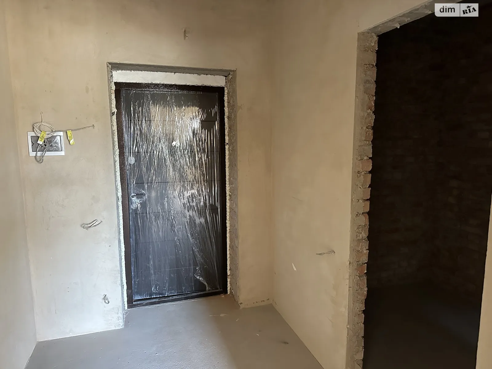 Продается 1-комнатная квартира 28.3 кв. м в Ровно, ул. Черновола Вячеслава, 94Е - фото 1