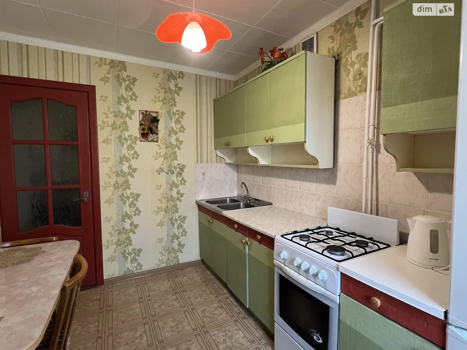 Сдается в аренду 1-комнатная квартира 34 кв. м в Ровно, ул. Коновальца Евгения - фото 1
