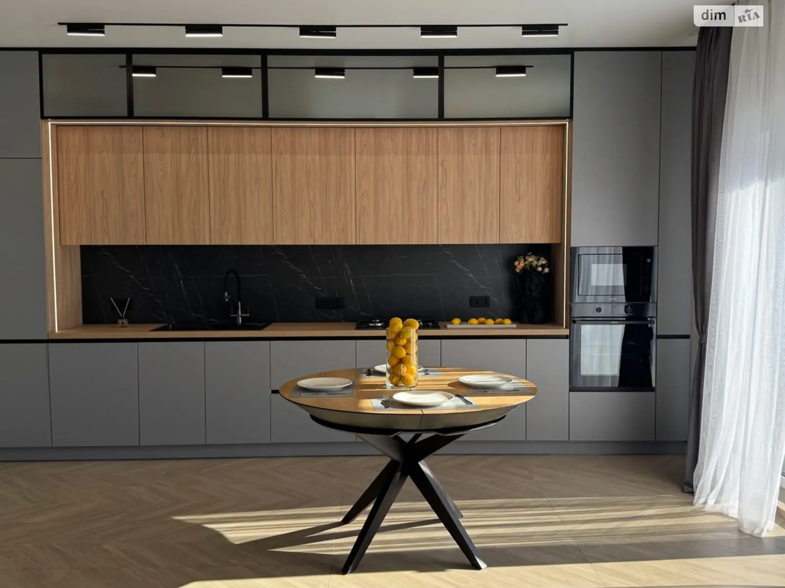 Продается дом на 2 этажа 127 кв. м с верандой, цена: 170000 $ - фото 1