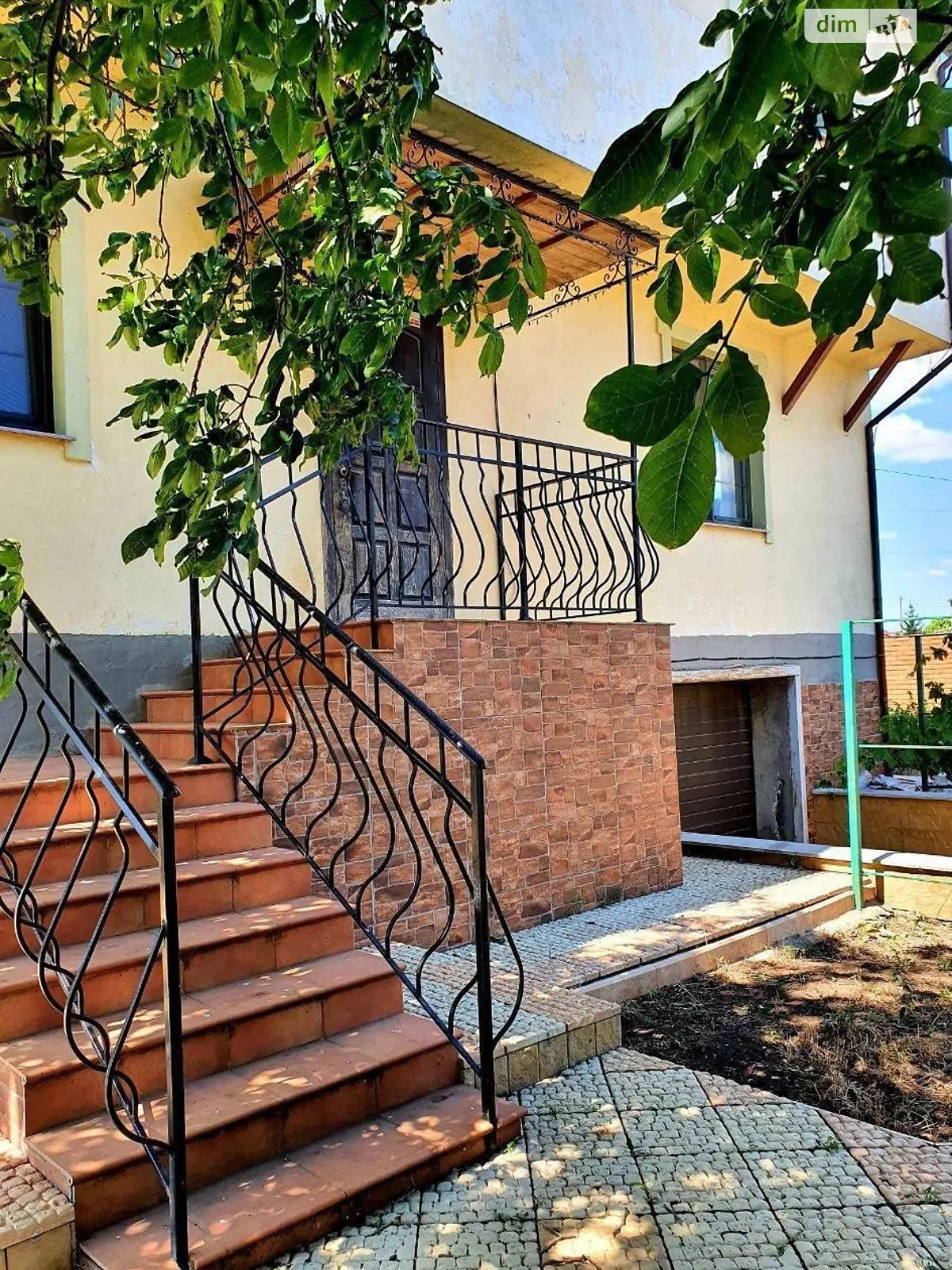 Продается дом на 2 этажа 321.7 кв. м с террасой, цена: 150000 $ - фото 1