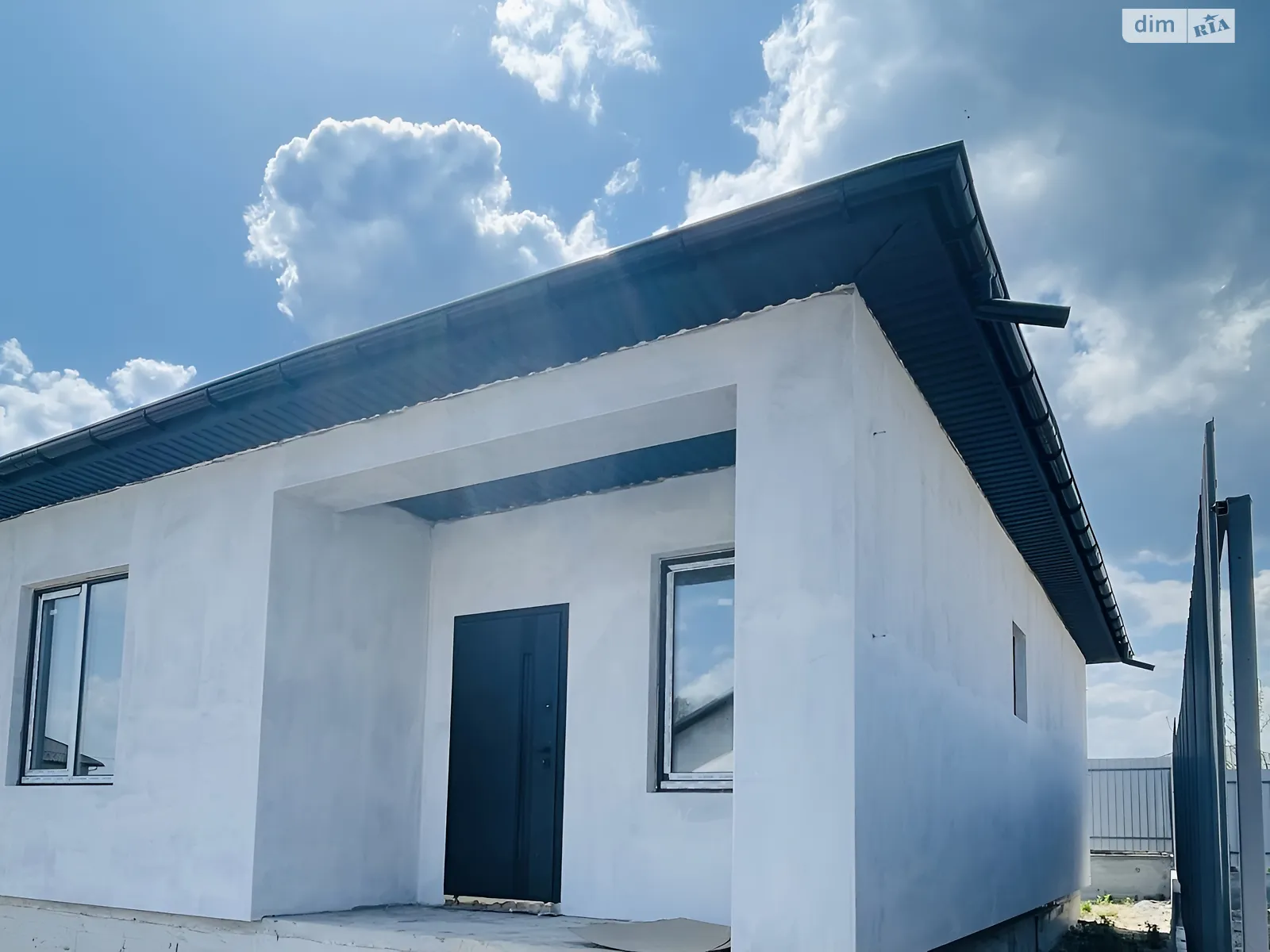 Продається одноповерховий будинок 89 кв. м з балконом, цена: 77000 $ - фото 1