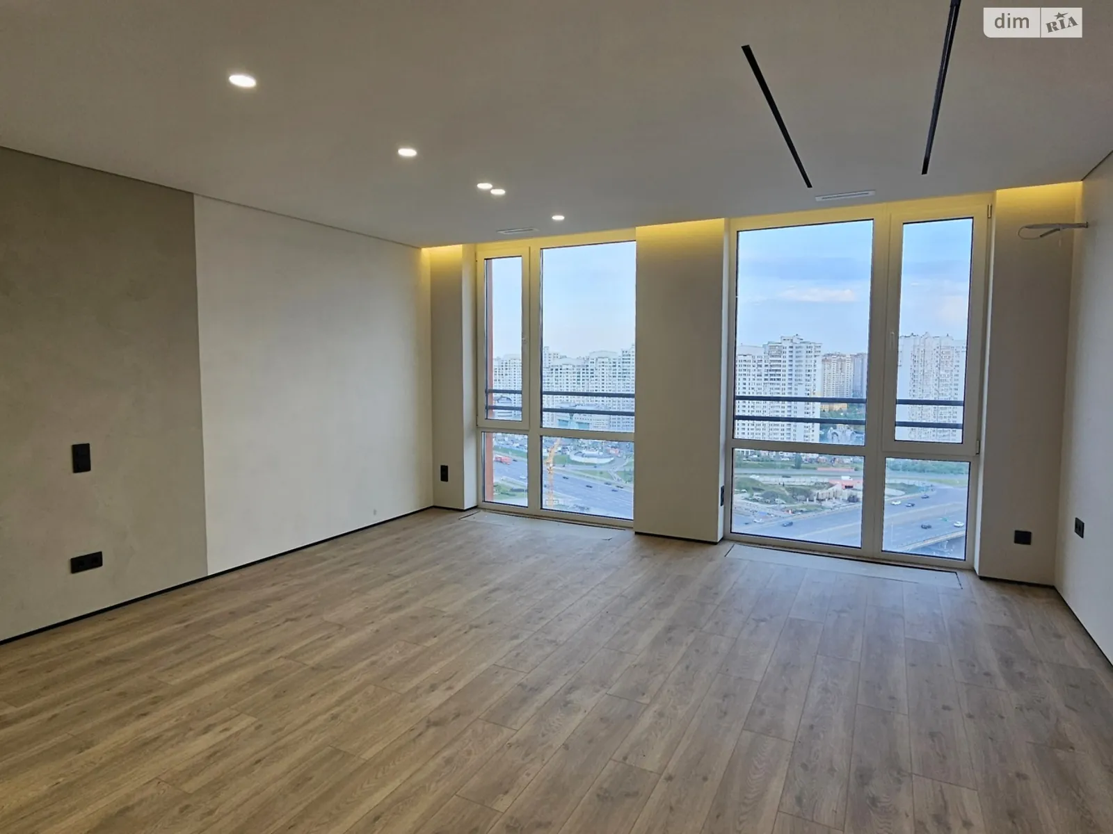 Продается 3-комнатная квартира 90.6 кв. м в Киеве, наб. Днепровская, 20А - фото 1