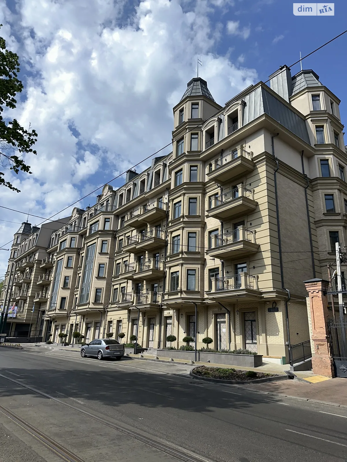 Продается 2-комнатная квартира 71.7 кв. м в Одессе, Фонтанская дор., 62К - фото 1